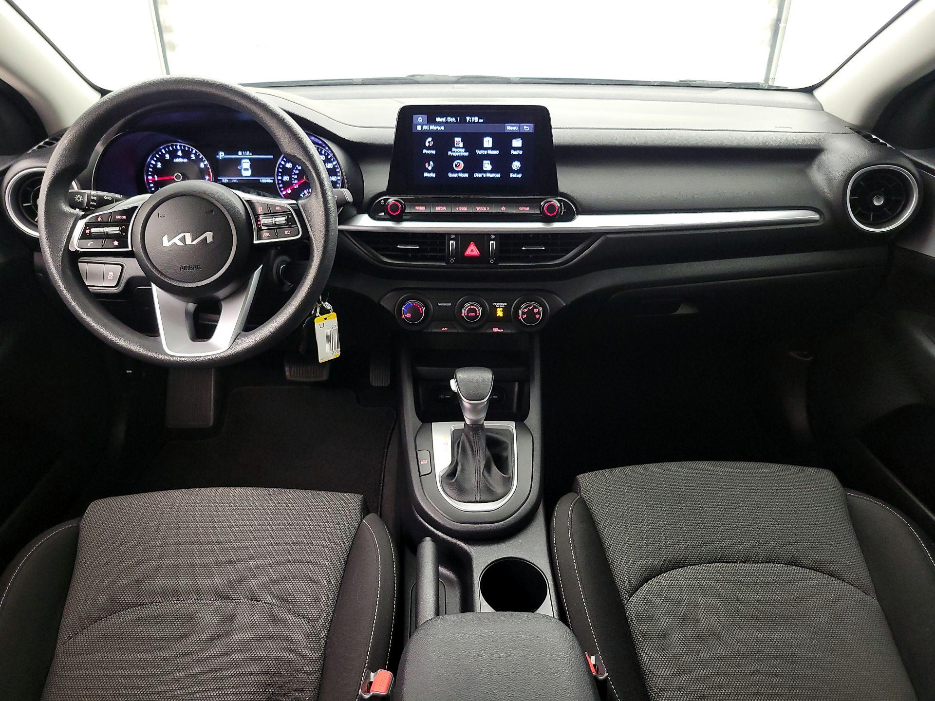 Thumbnail: 2023 Kia Forte - 9