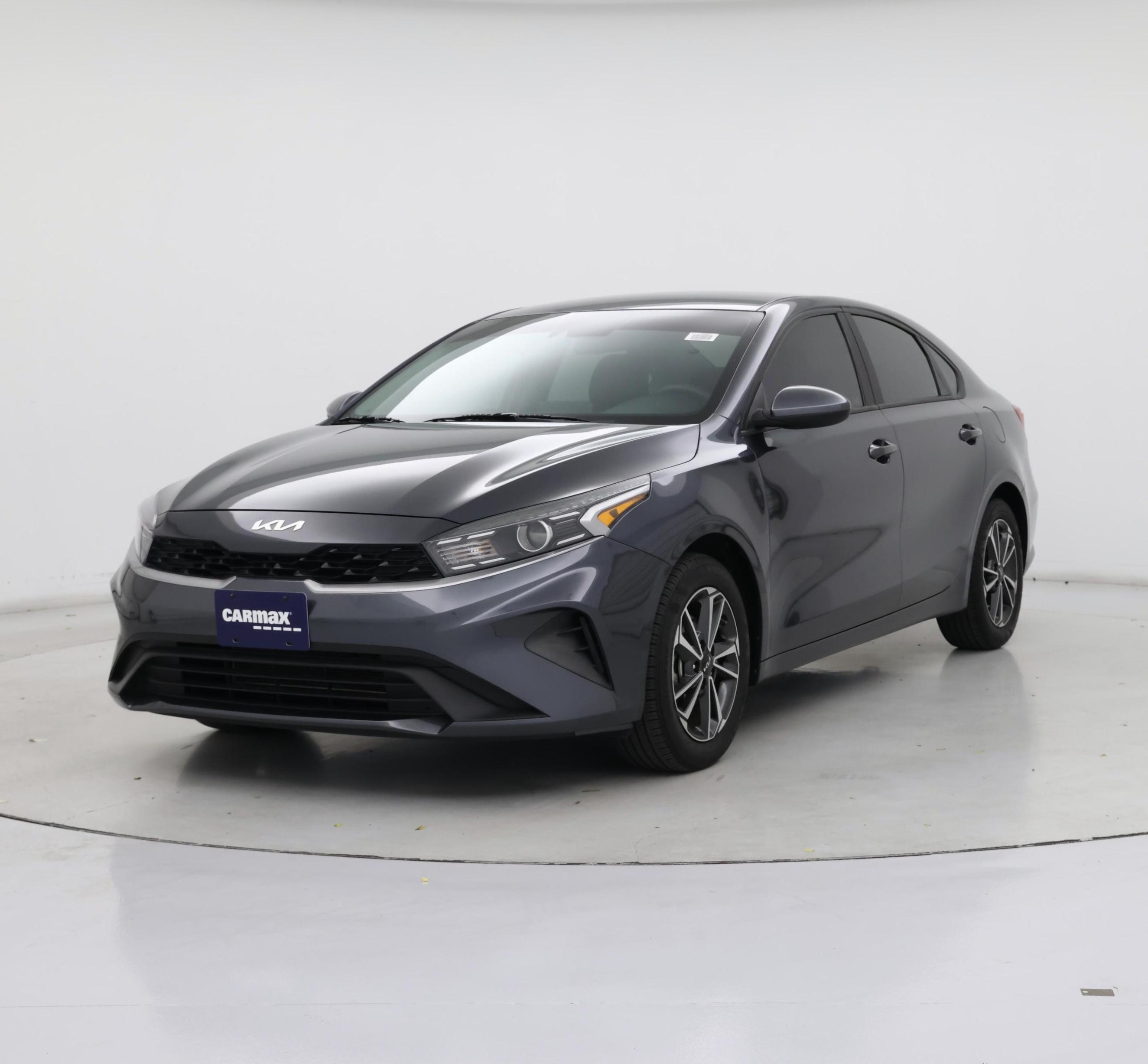 Thumbnail: 2023 Kia Forte - 4