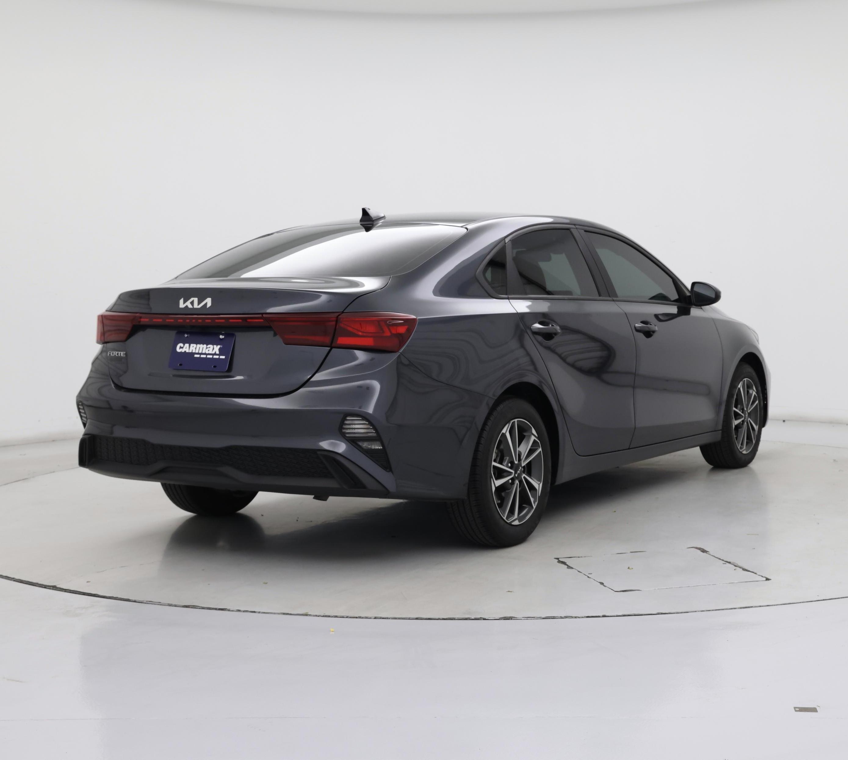Thumbnail: 2023 Kia Forte - 8