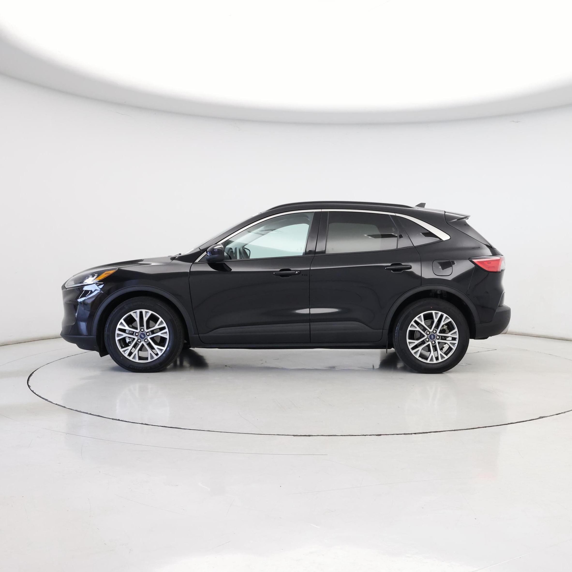 Thumbnail: 2021 Ford Escape - 3