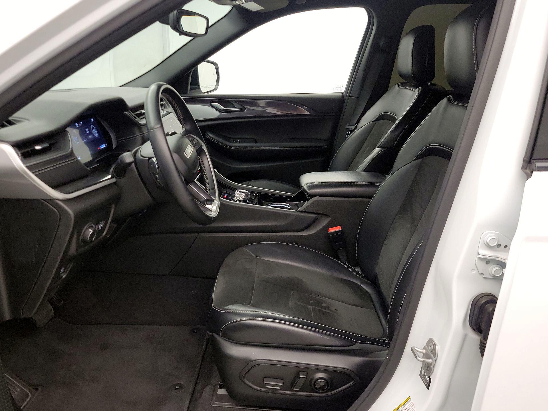 Thumbnail: 2021 Jeep Grand Cherokee L - 11