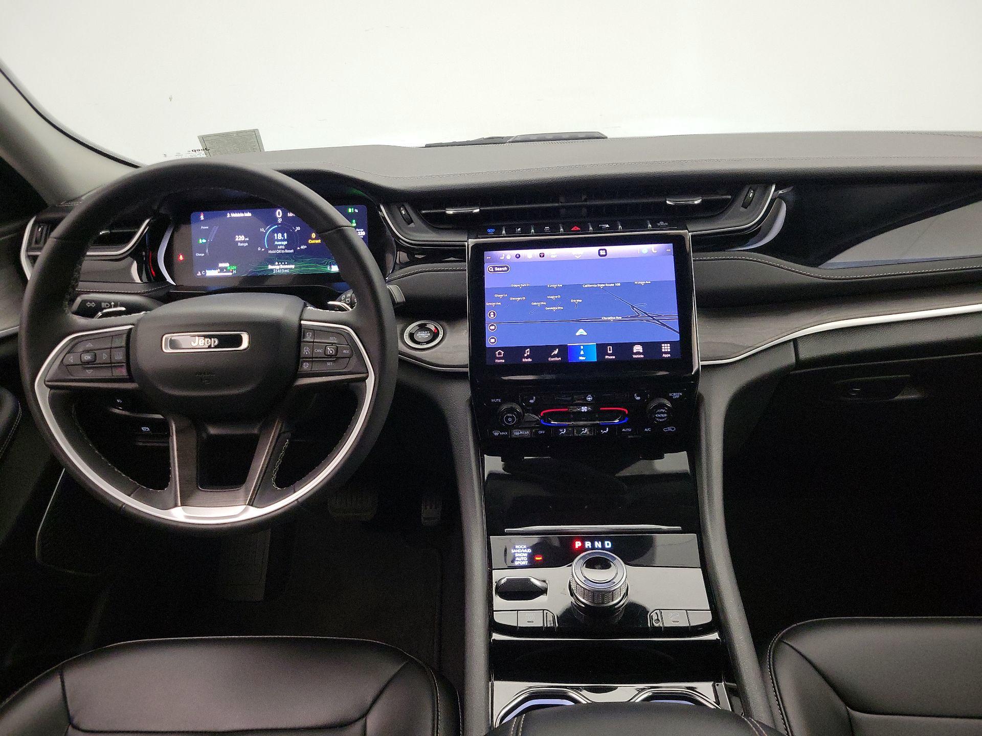 Thumbnail: 2023 Jeep Grand Cherokee - 9