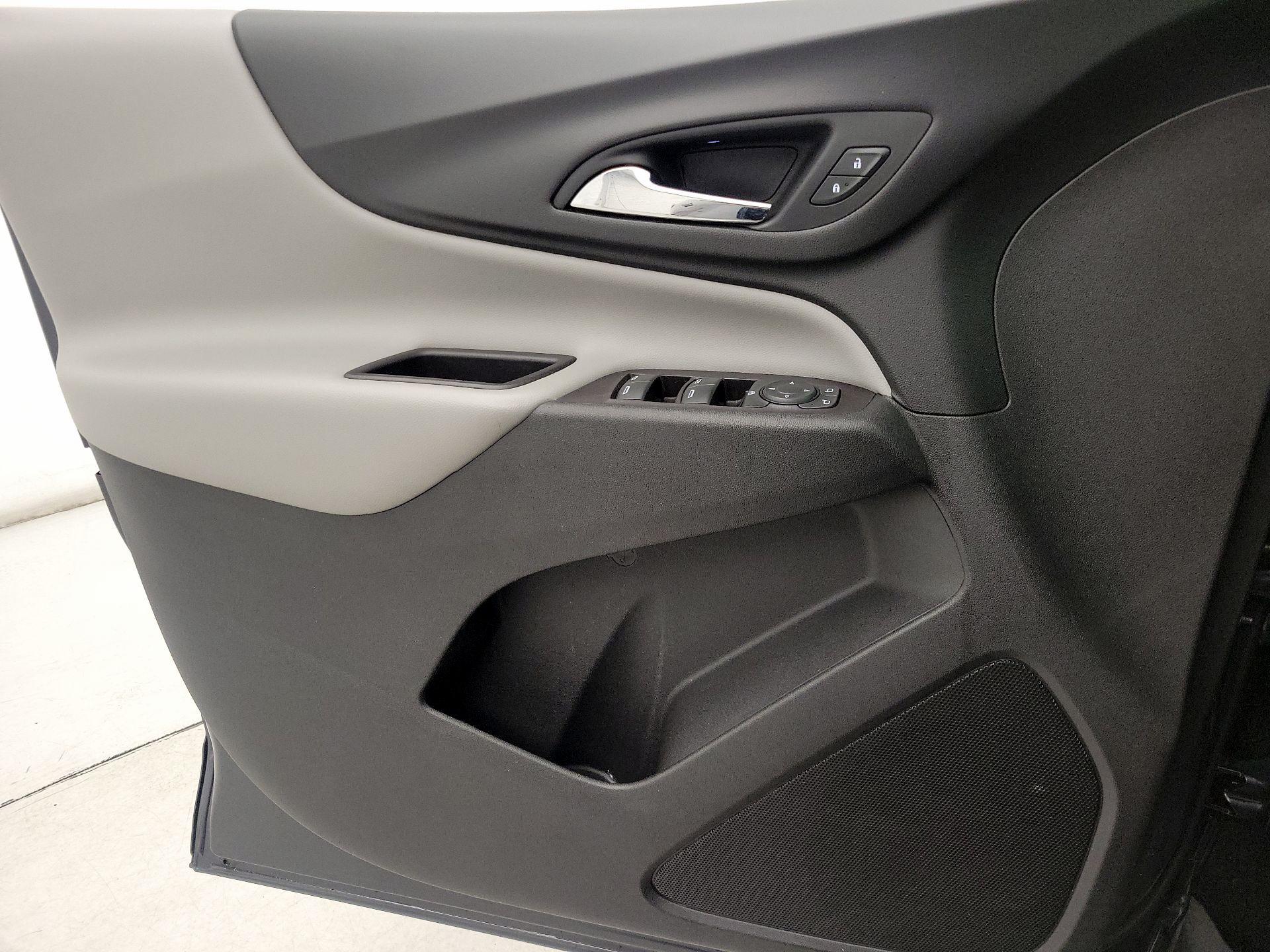 Thumbnail: 2022 Chevrolet Equinox - 12