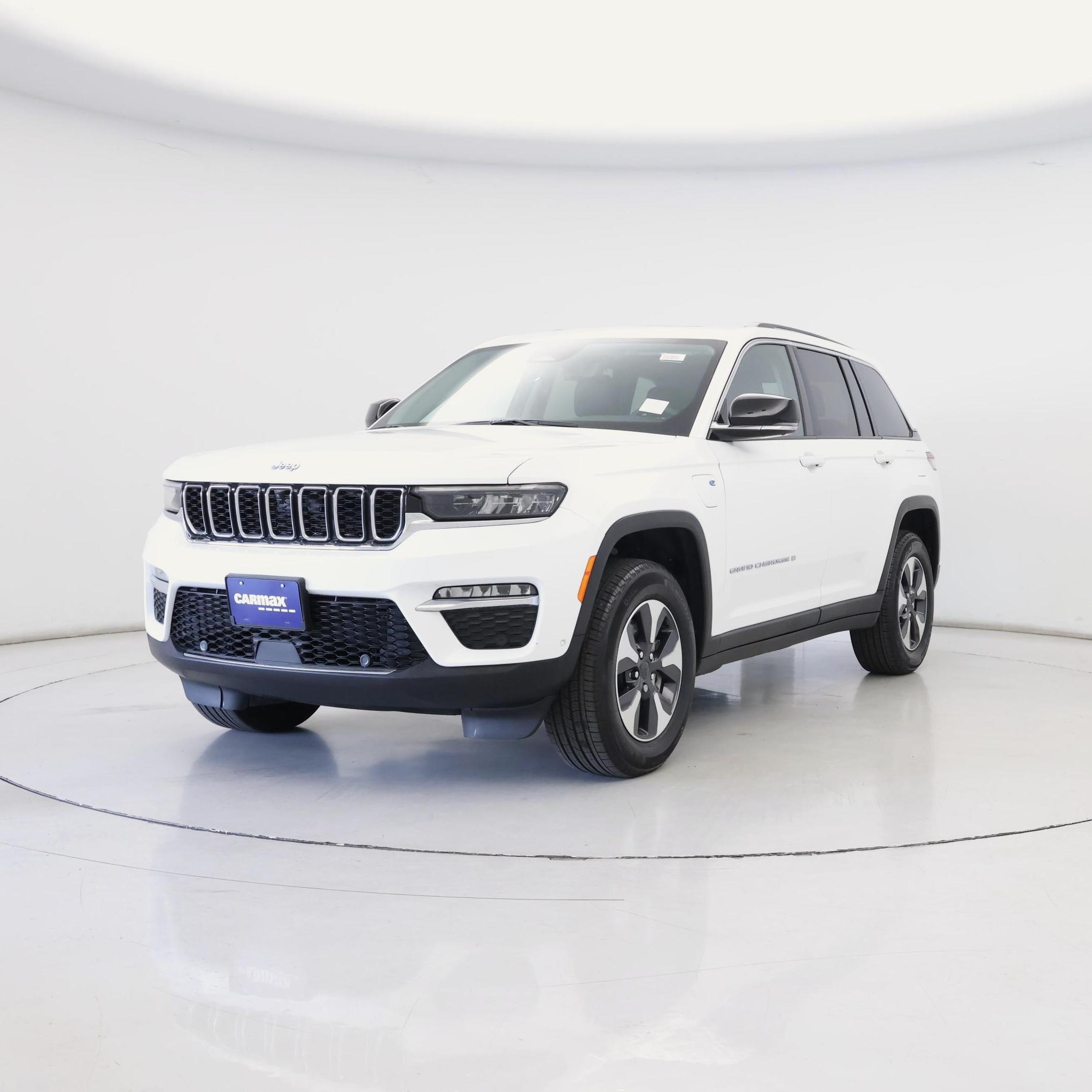 Thumbnail: 2023 Jeep Grand Cherokee - 4