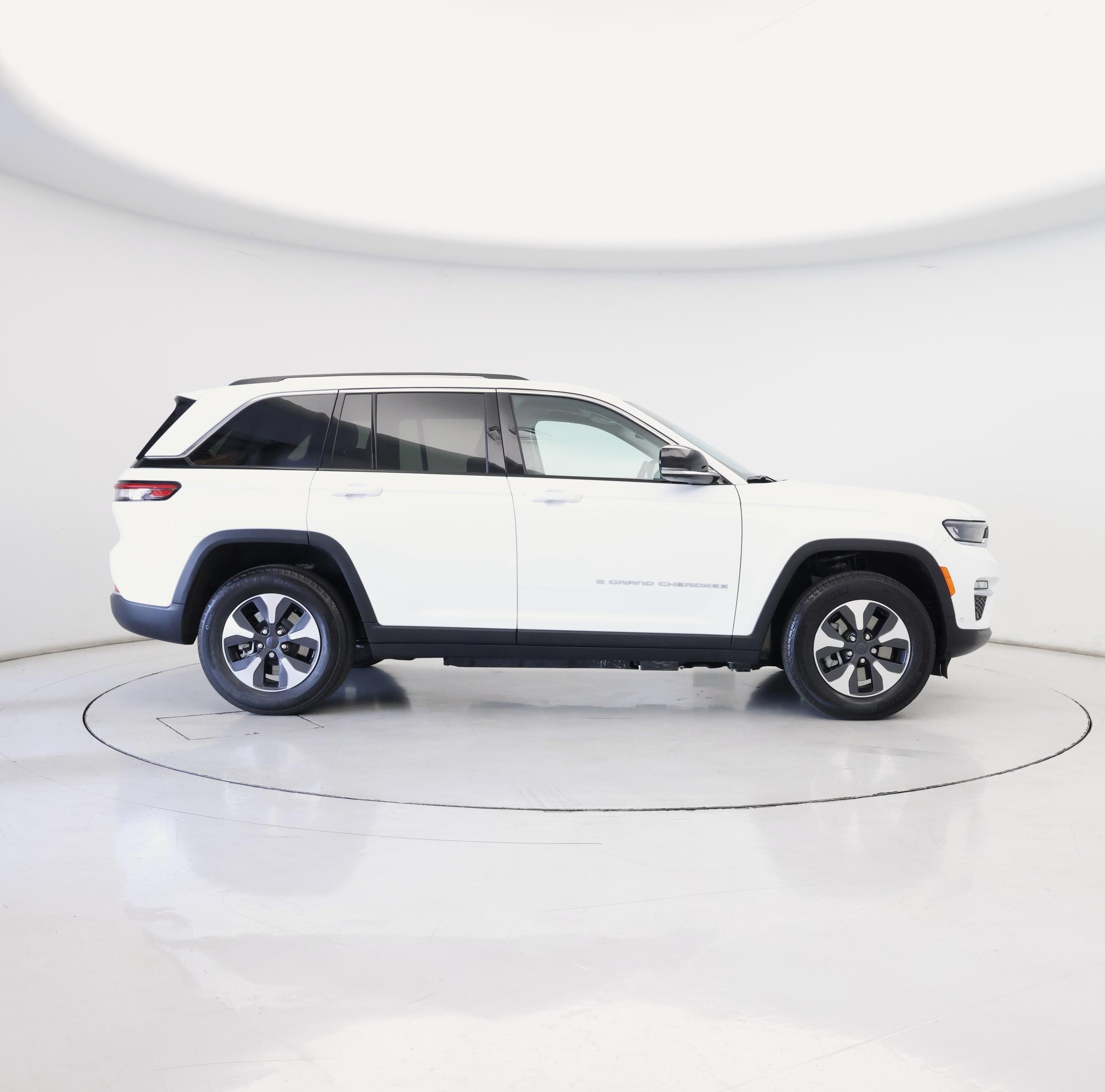 Thumbnail: 2023 Jeep Grand Cherokee - 7