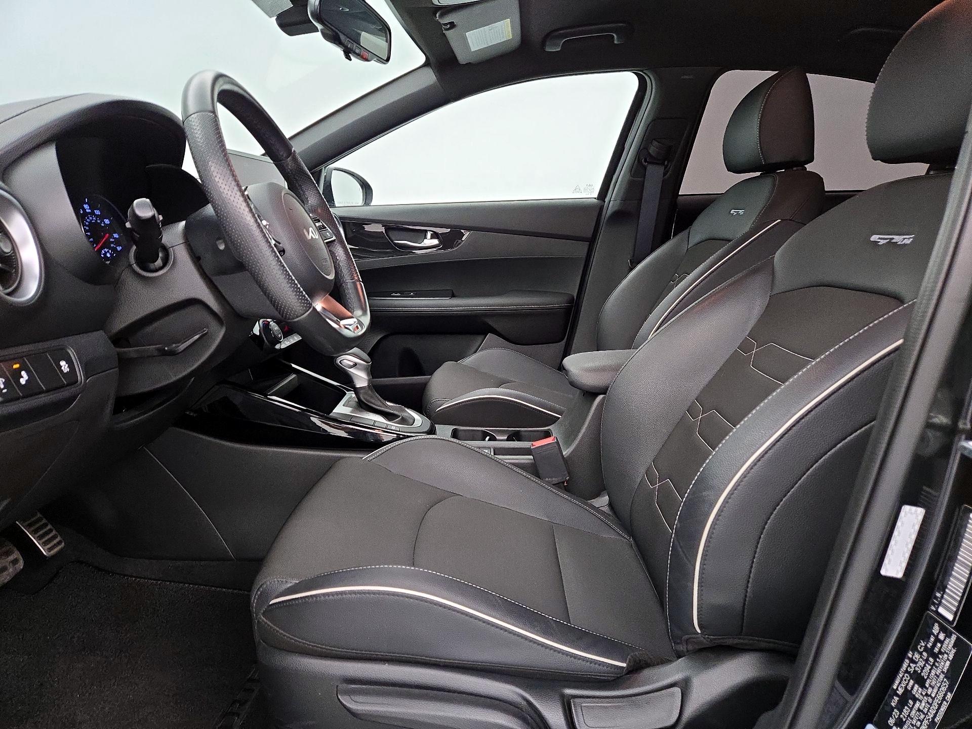 Thumbnail: 2023 Kia Forte - 11