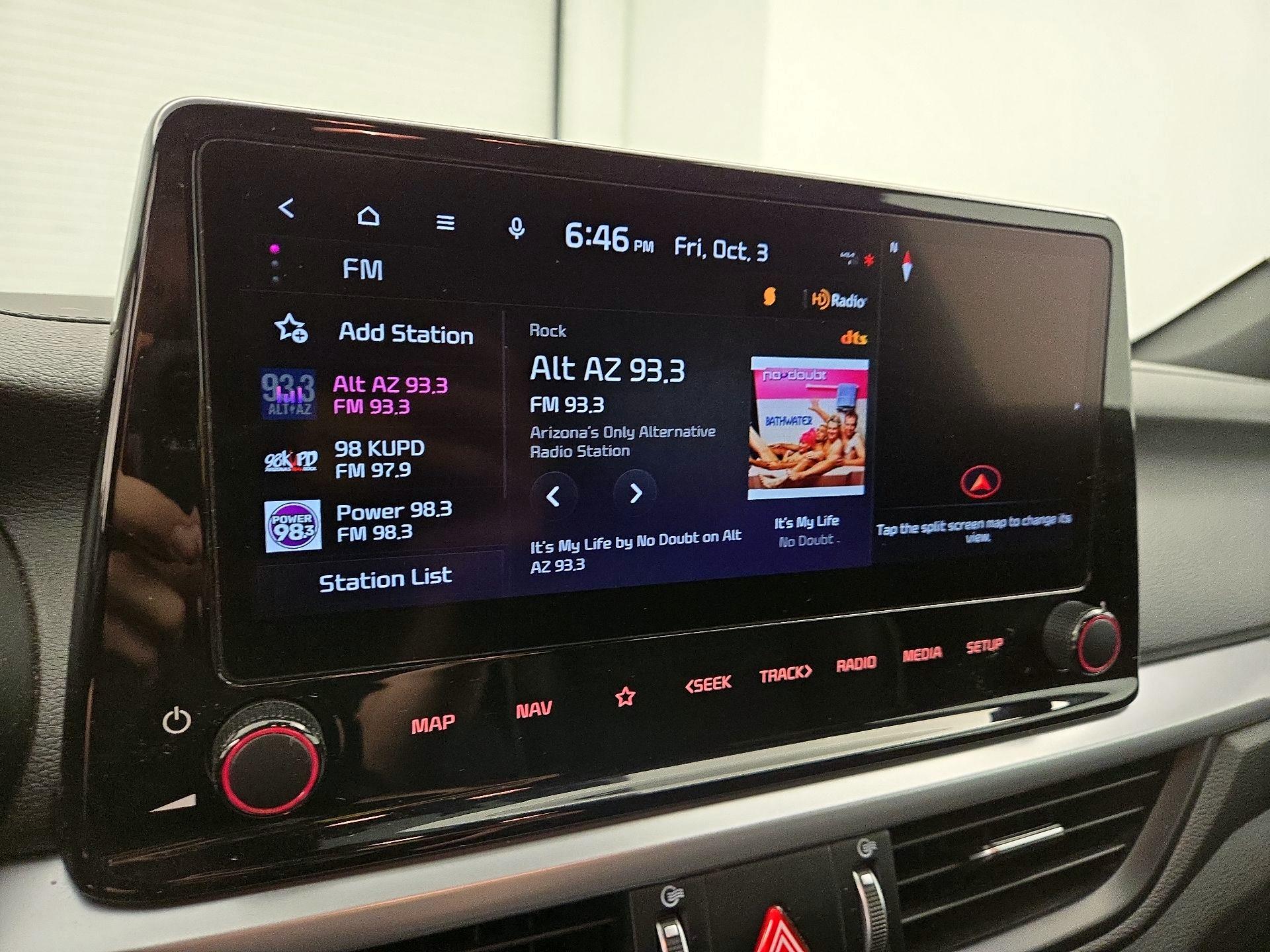 Thumbnail: 2023 Kia Forte - 16