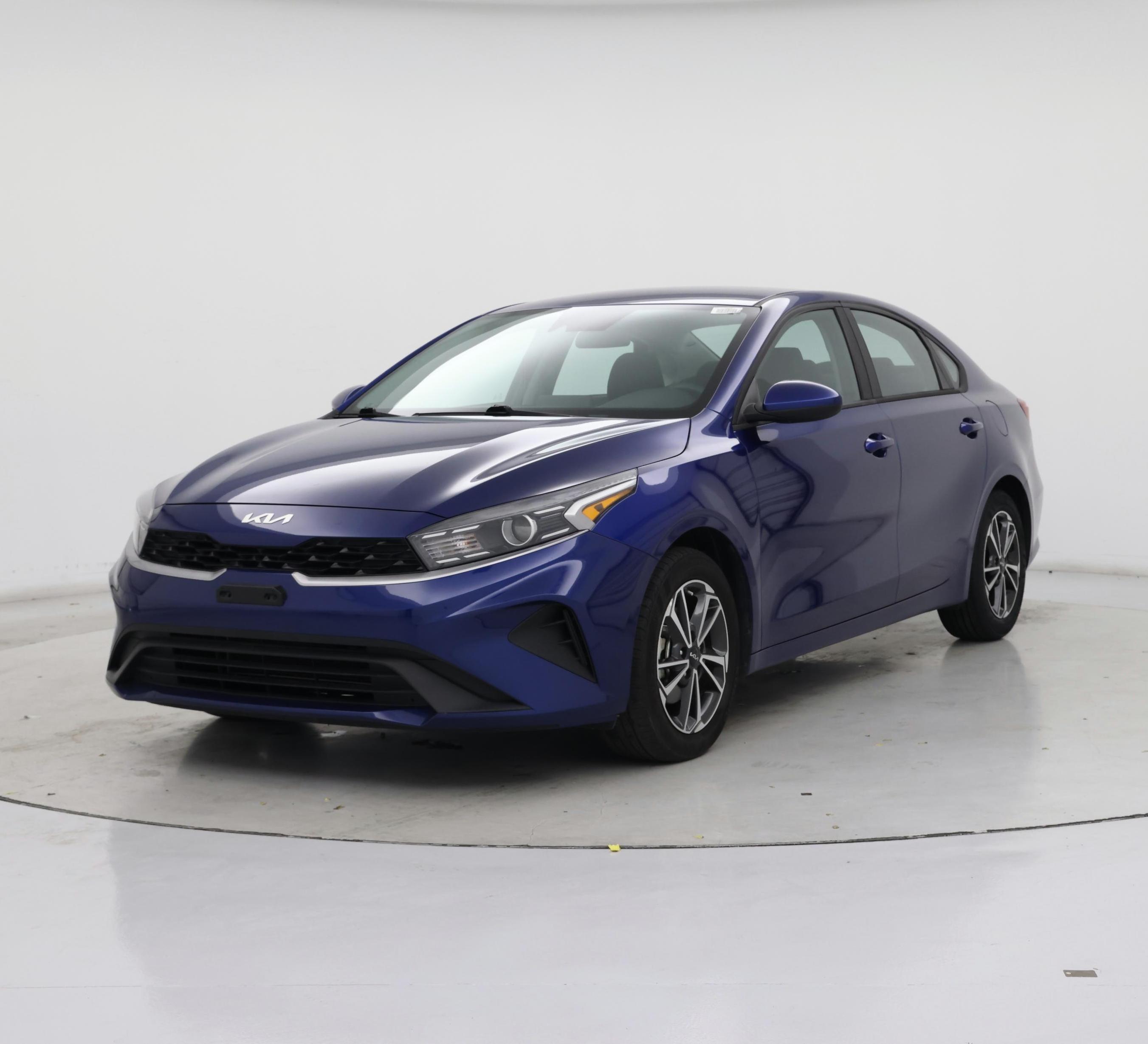 Thumbnail: 2023 Kia Forte - 4
