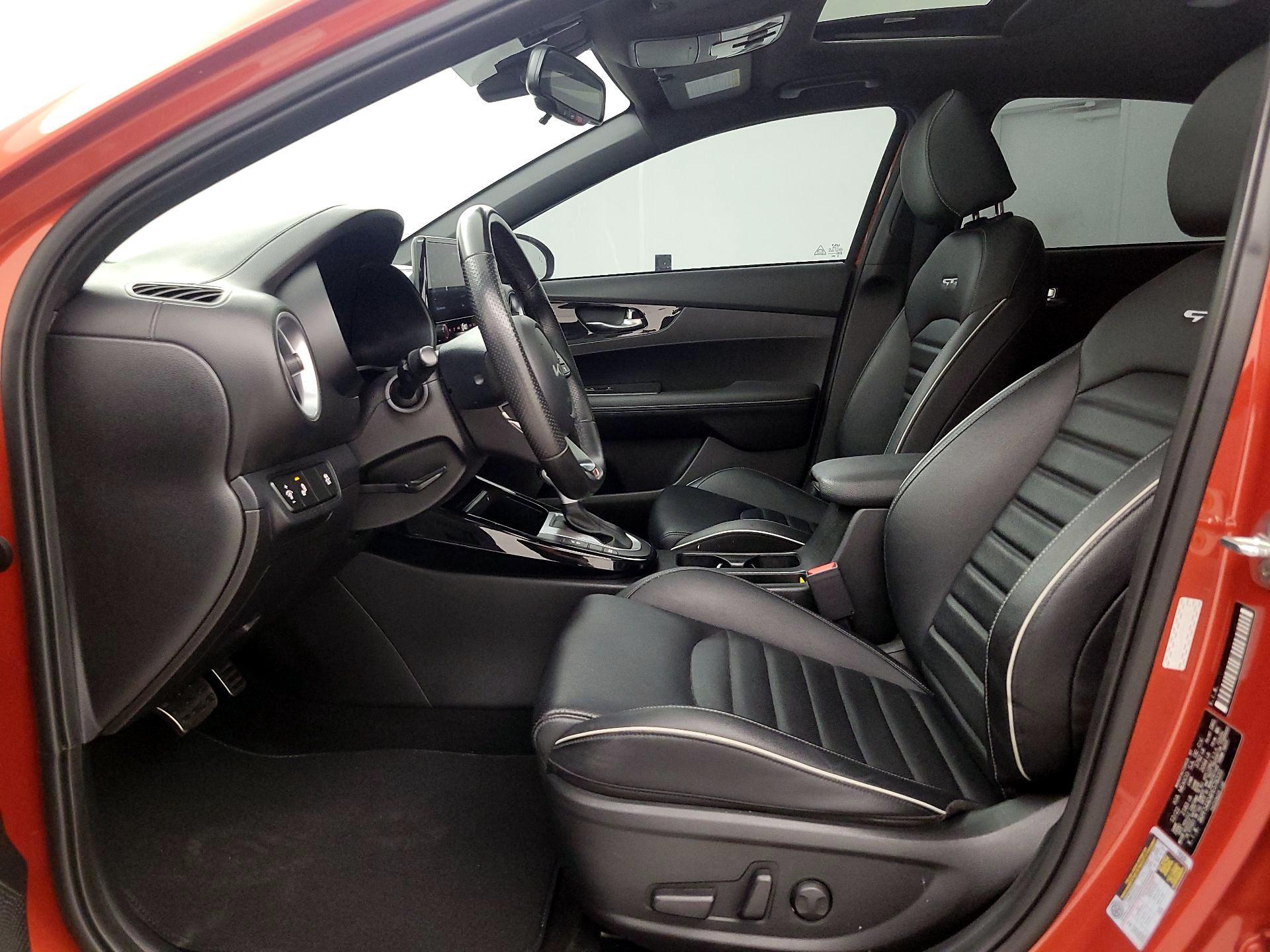 Thumbnail: 2023 Kia Forte - 11