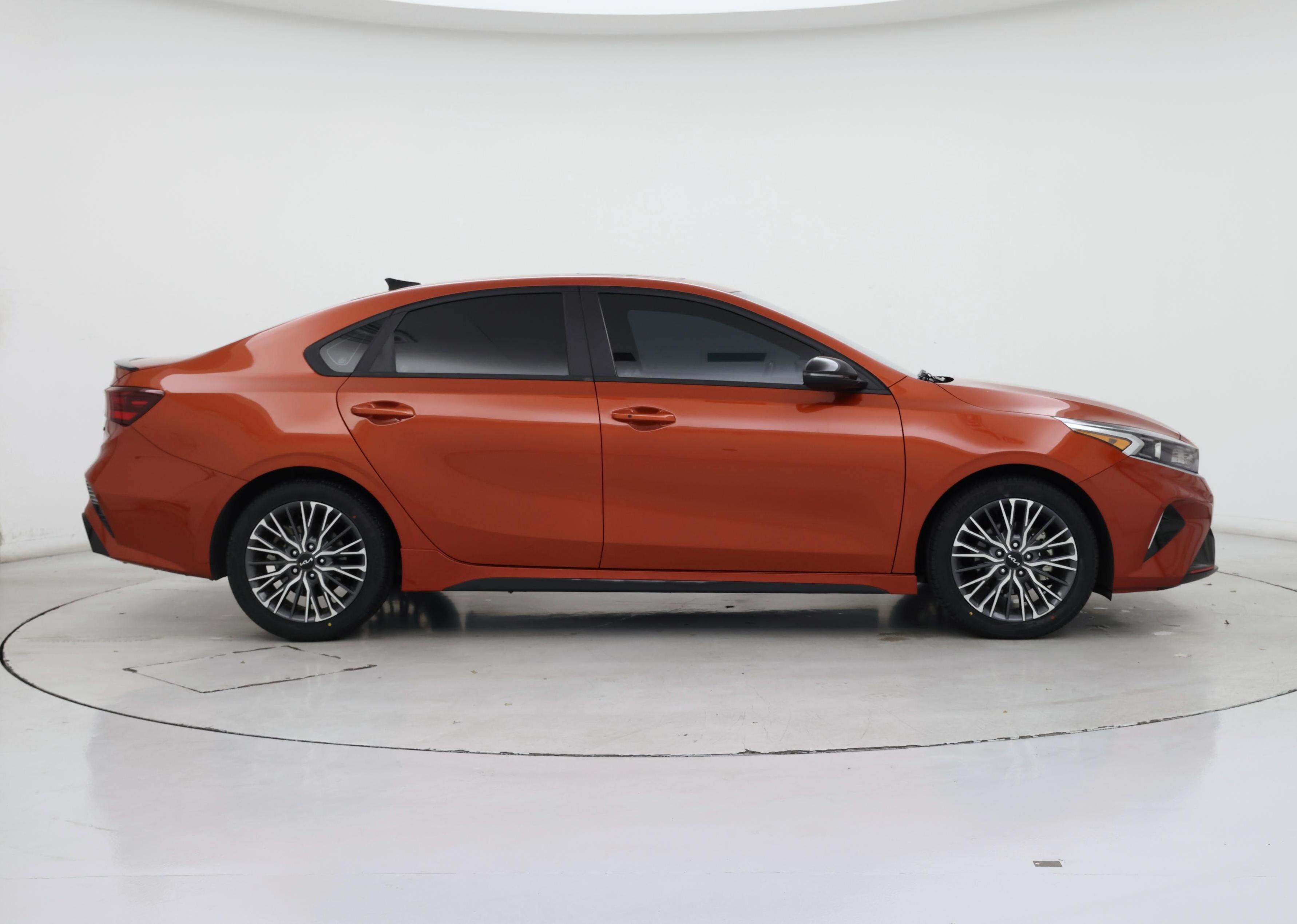 Thumbnail: 2023 Kia Forte - 7