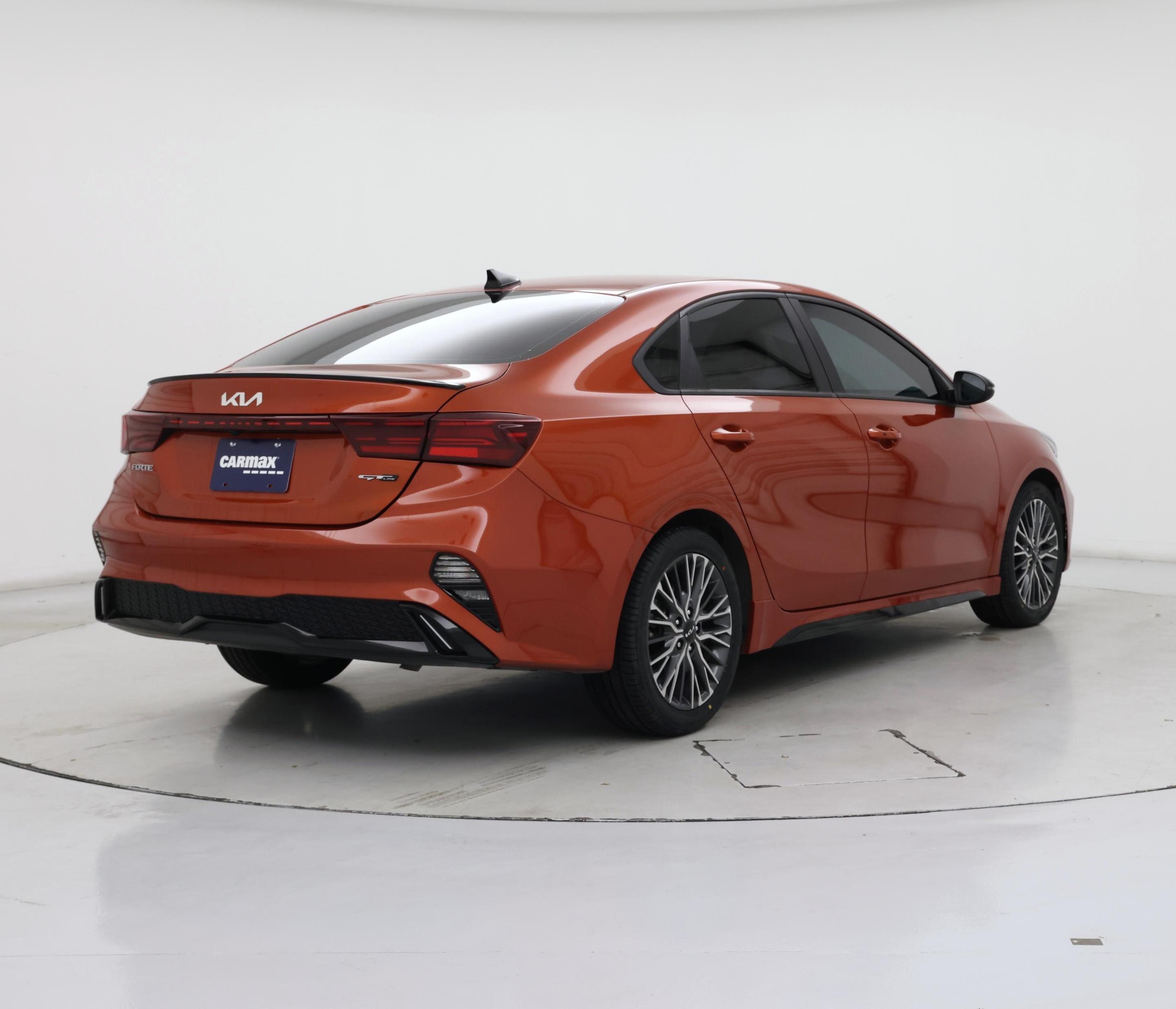 Thumbnail: 2023 Kia Forte - 8
