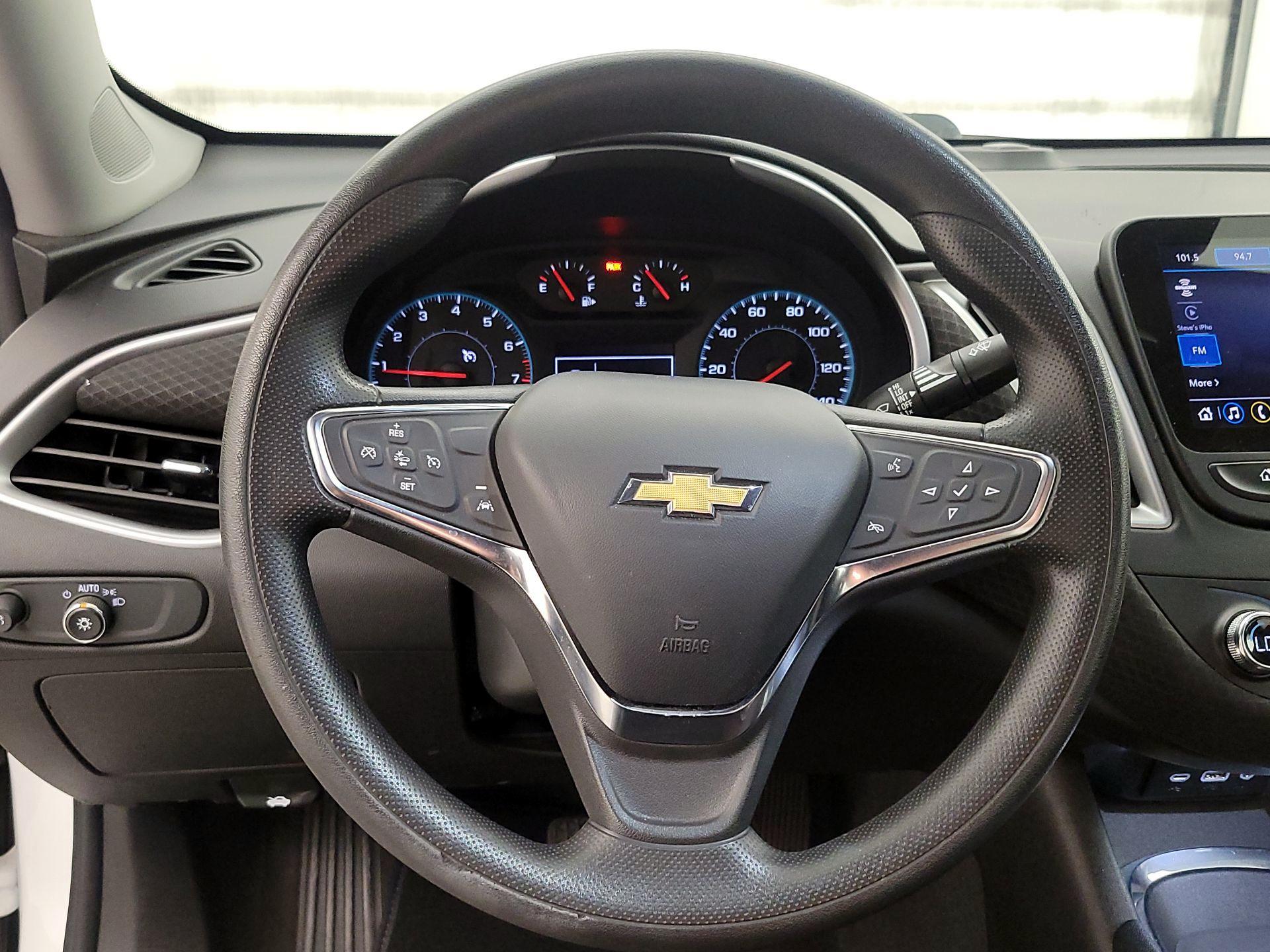 Thumbnail: 2023 Chevrolet Malibu - 10