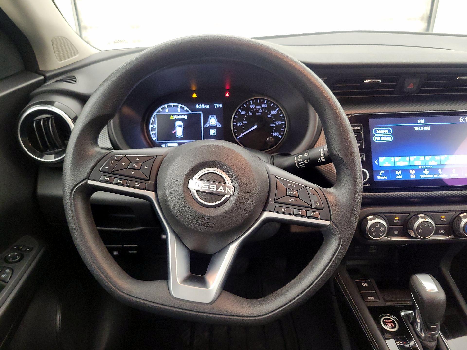 Thumbnail: 2023 Nissan Kicks - 10