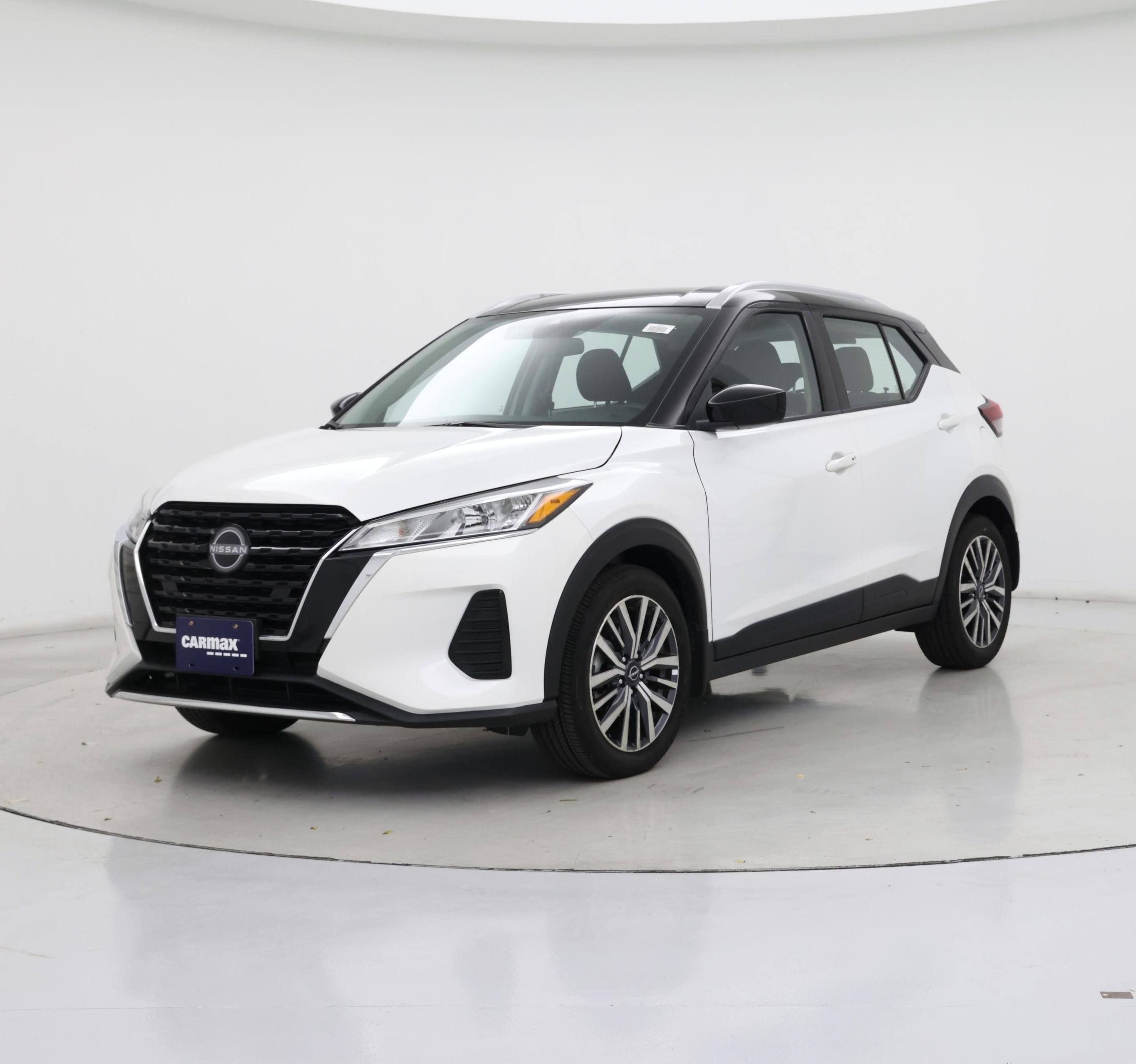 Thumbnail: 2023 Nissan Kicks - 4