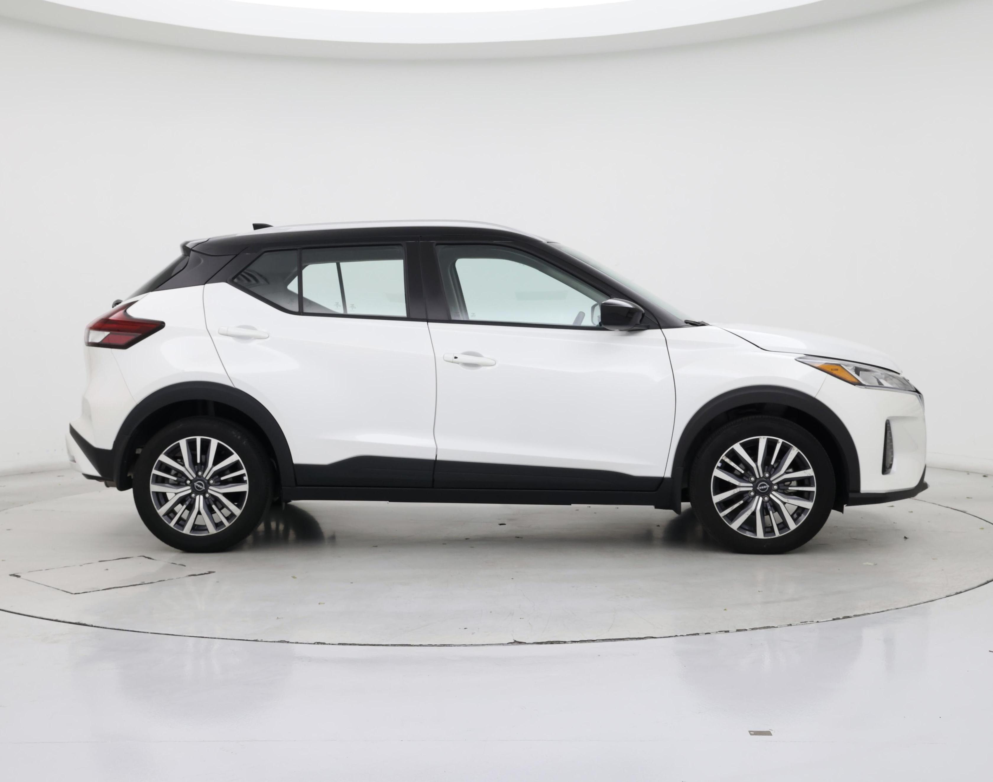 Thumbnail: 2023 Nissan Kicks - 7