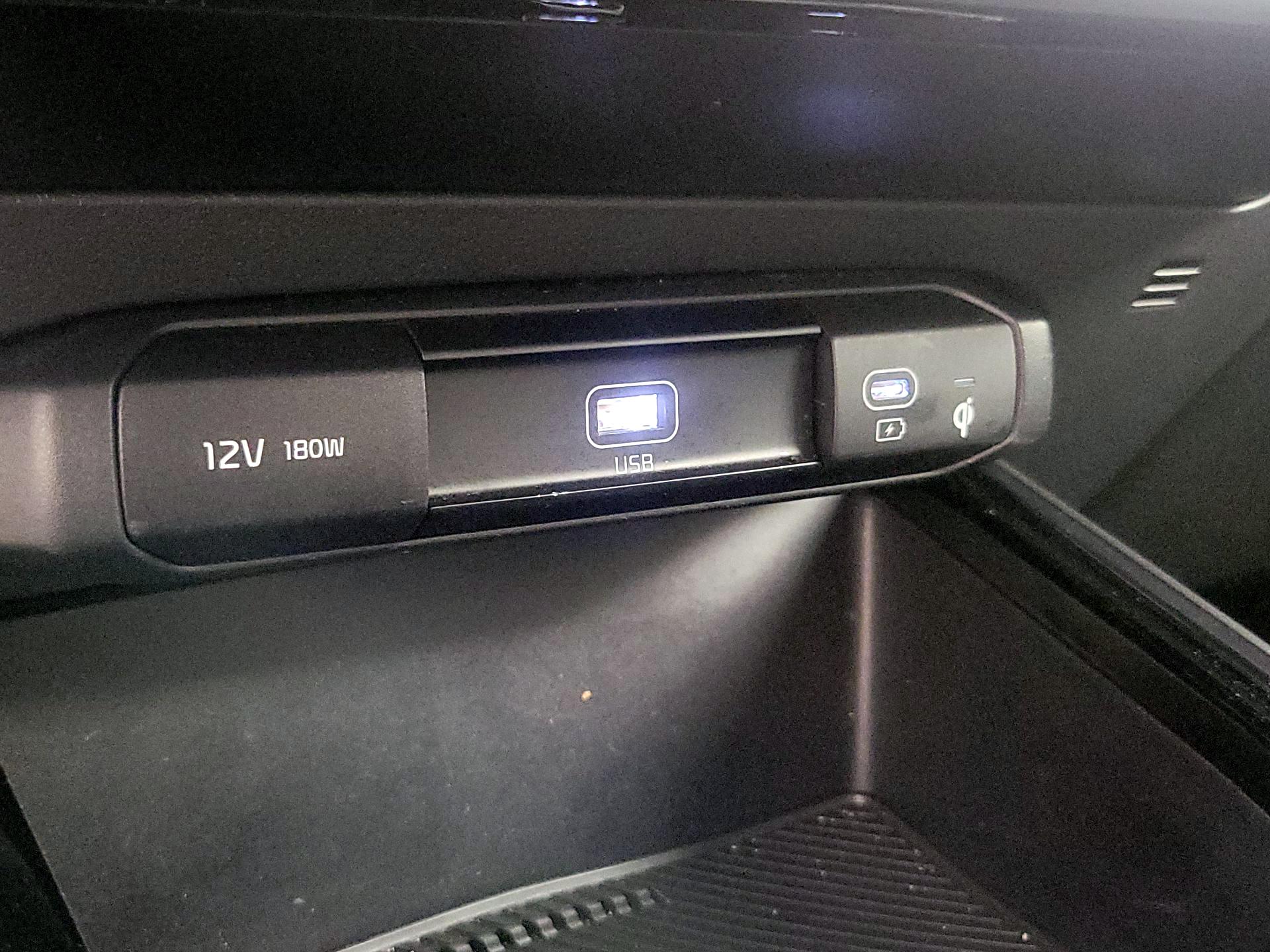 Thumbnail: 2023 Kia Niro - 19