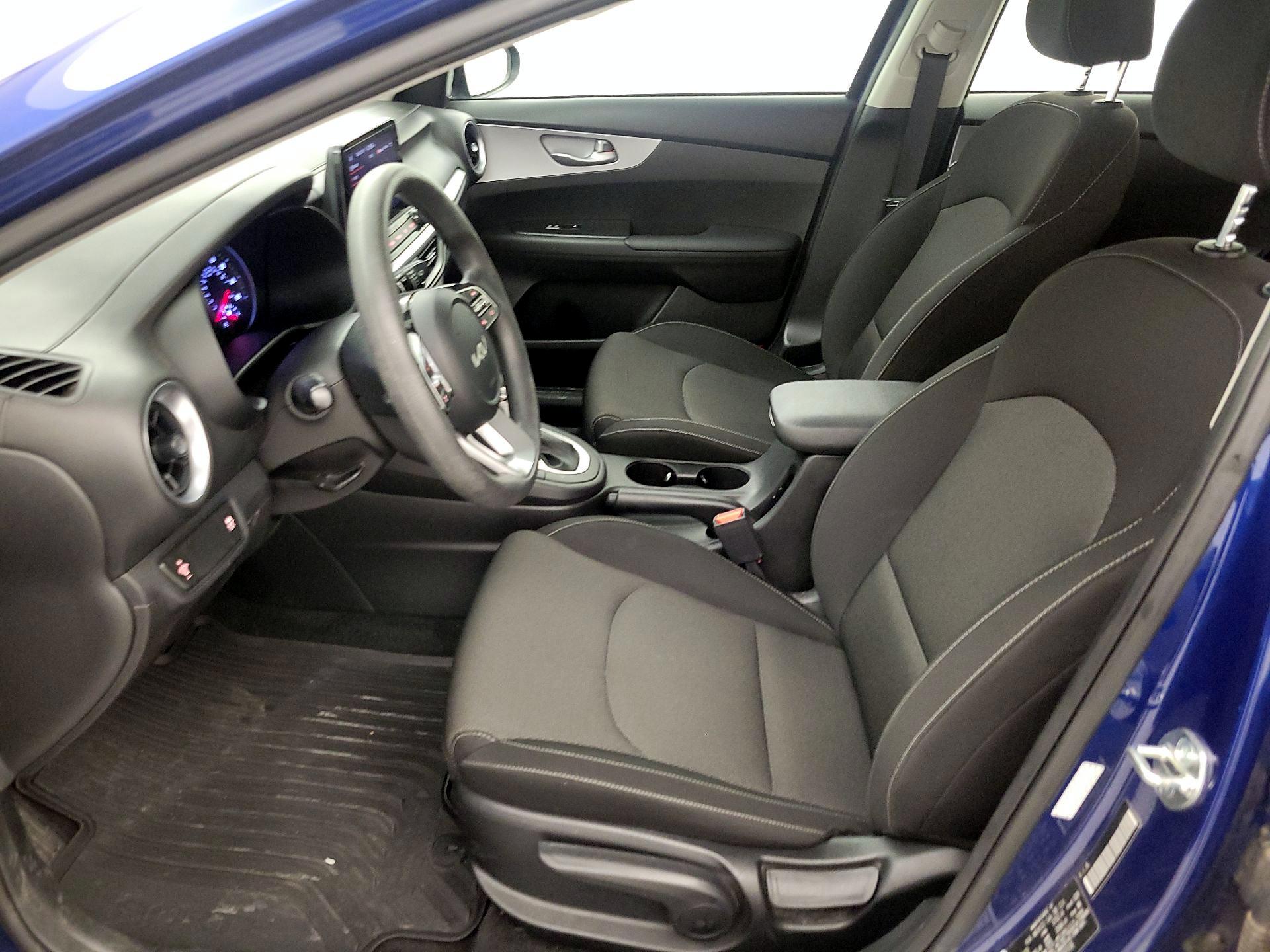 Thumbnail: 2023 Kia Forte - 11