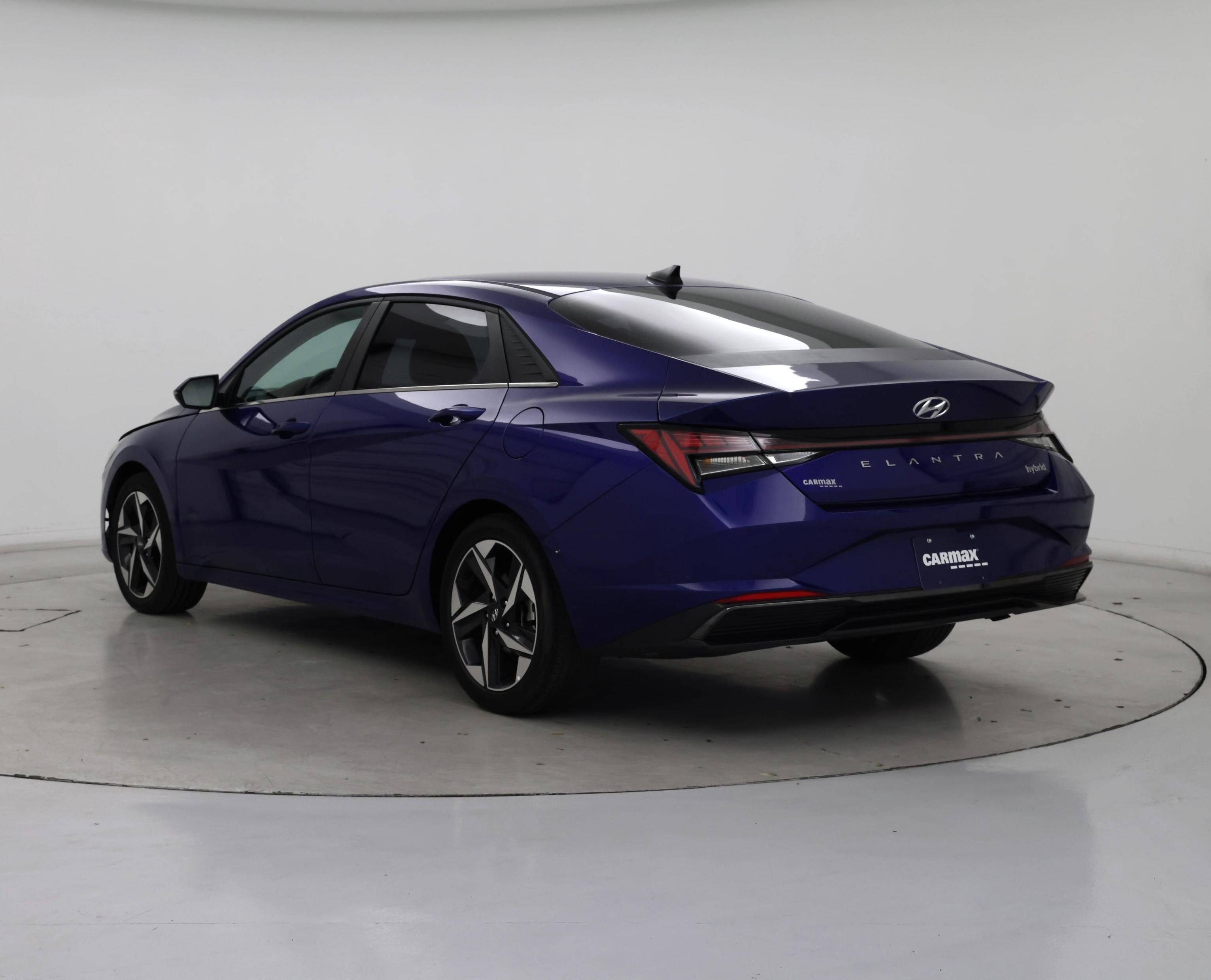 Thumbnail: 2022 Hyundai Elantra - 2