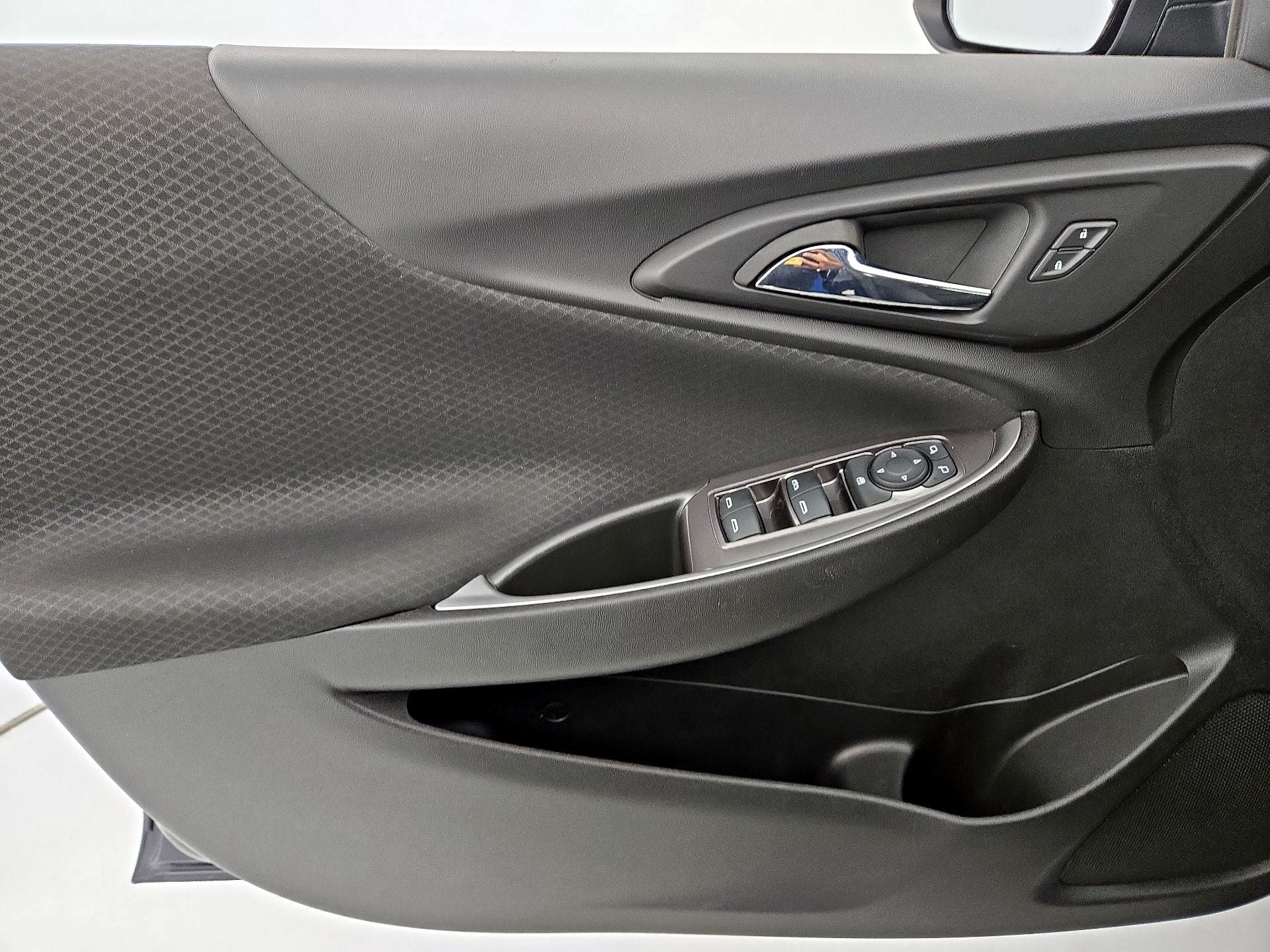 Thumbnail: 2023 Chevrolet Malibu - 12