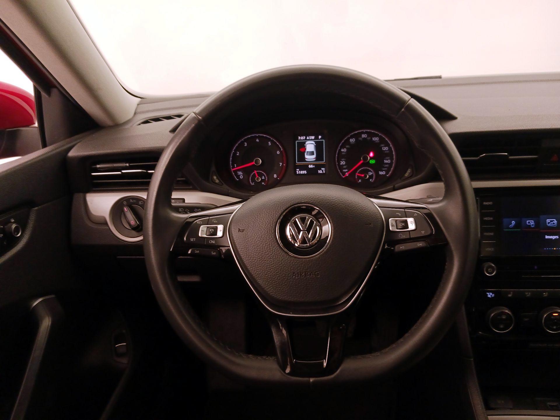 Thumbnail: 2022 Volkswagen Passat - 10