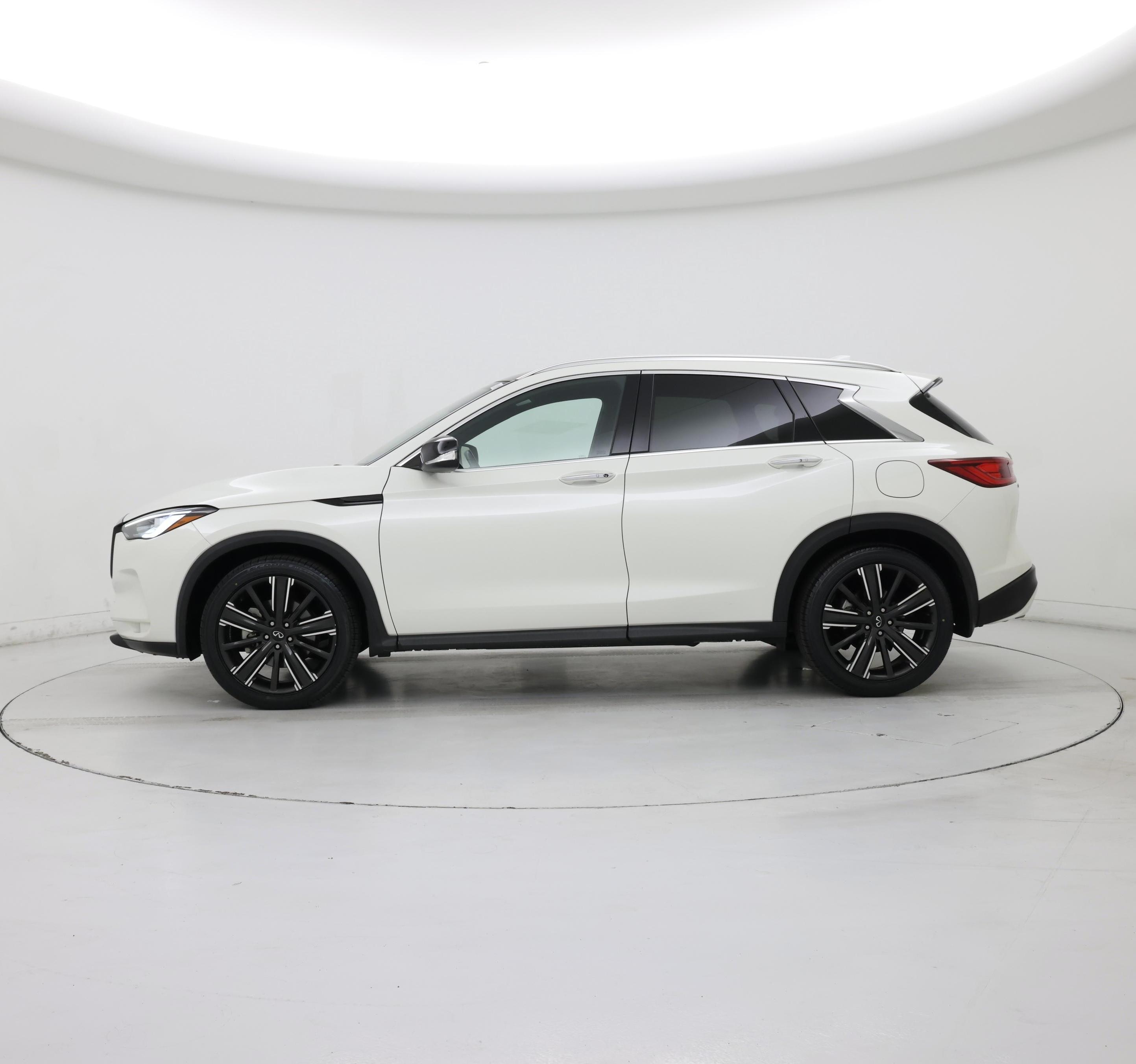 Thumbnail: 2022 INFINITI QX50 - 3