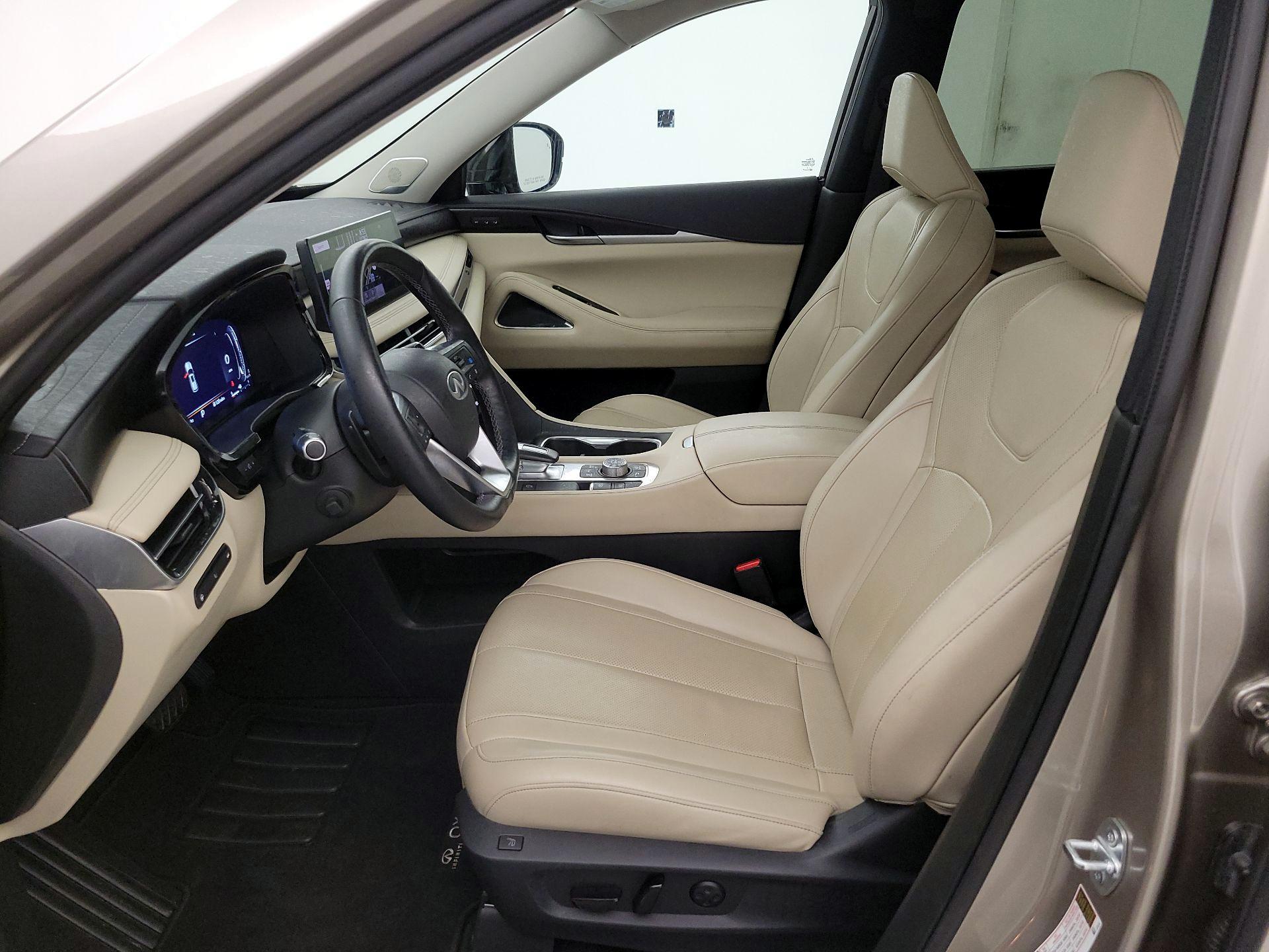 Thumbnail: 2023 INFINITI QX60 - 11