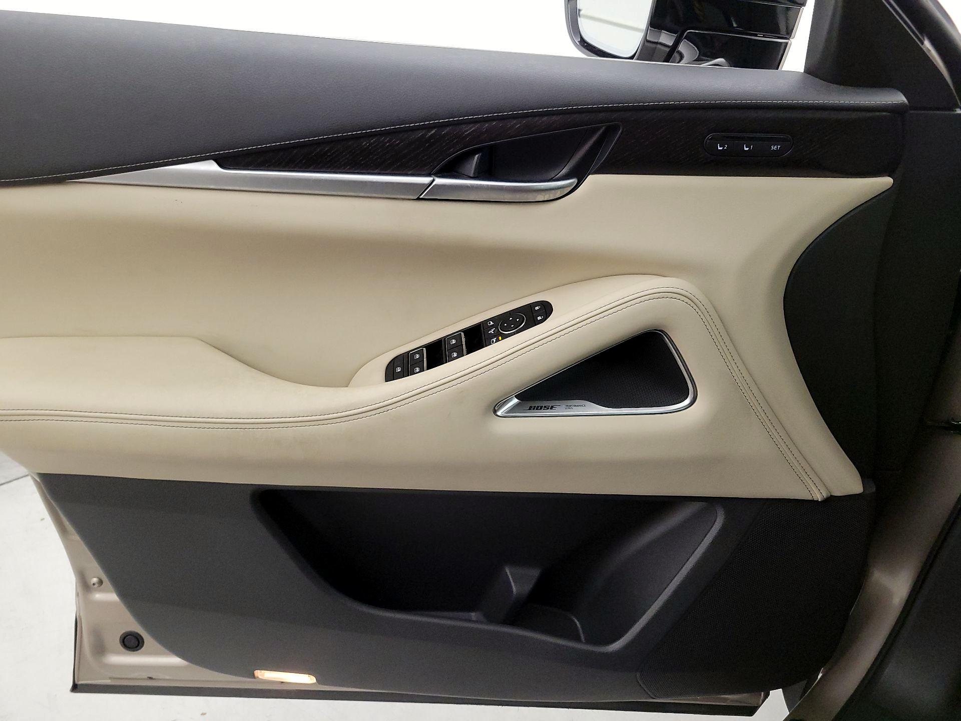 Thumbnail: 2023 INFINITI QX60 - 12