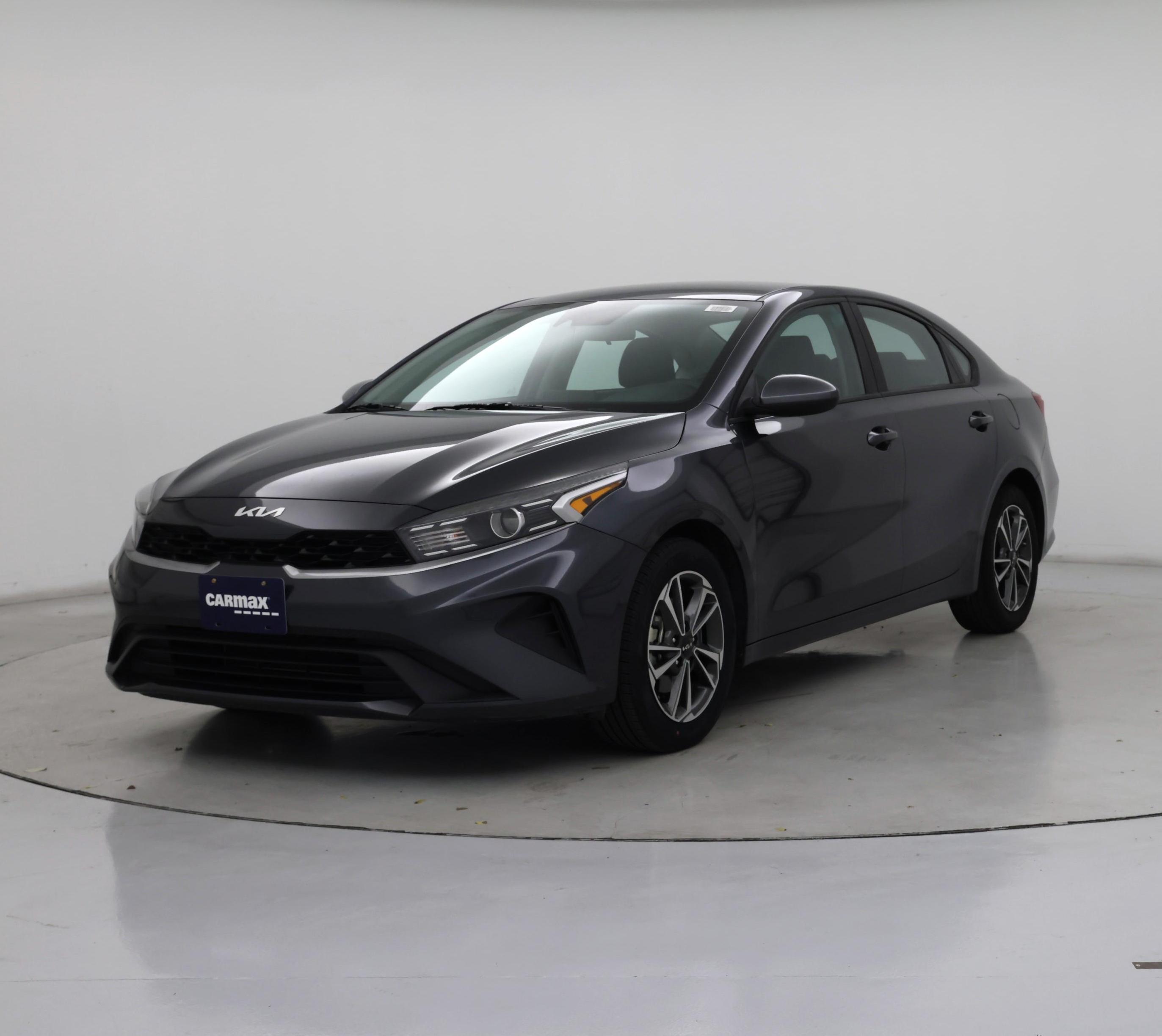Thumbnail: 2023 Kia Forte - 4