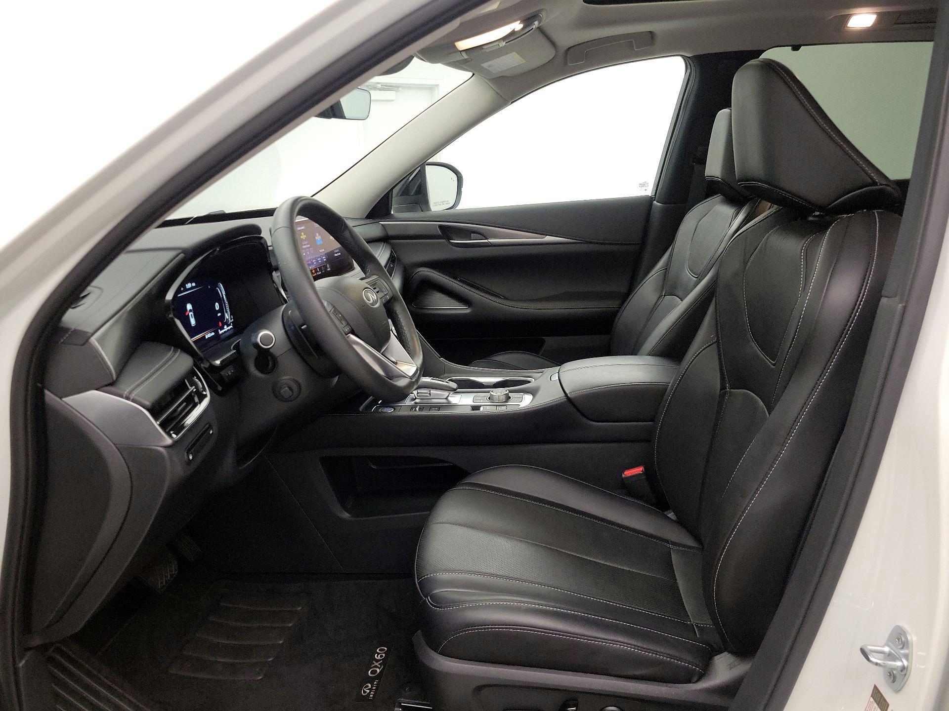 Thumbnail: 2023 INFINITI QX60 - 11