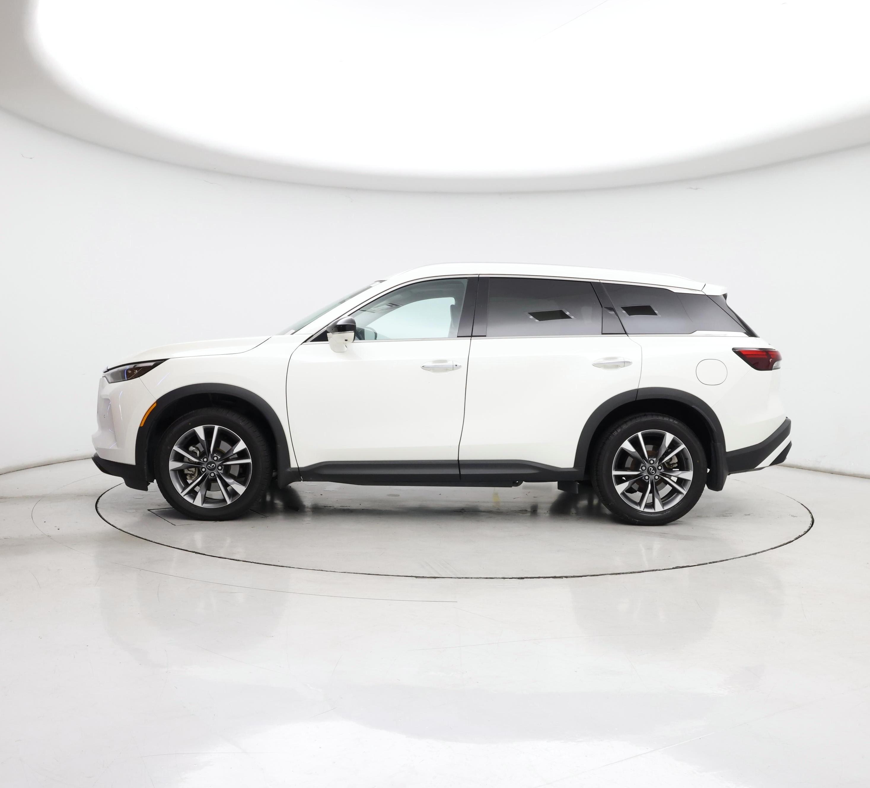 Thumbnail: 2023 INFINITI QX60 - 3