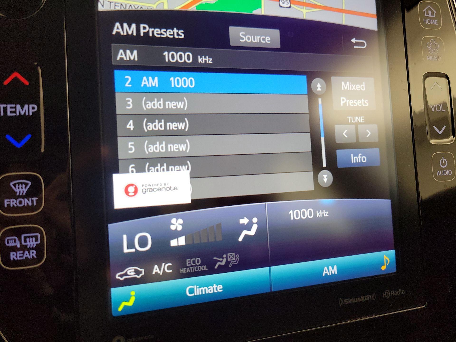 Thumbnail: 2022 Toyota Prius Prime - 16