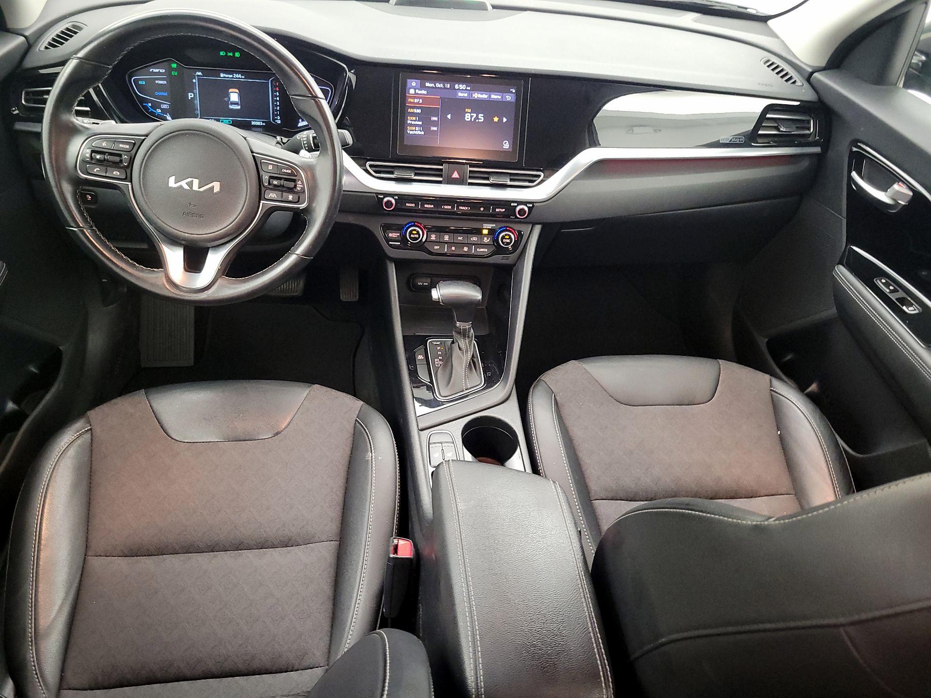 Thumbnail: 2022 Kia Niro - 9