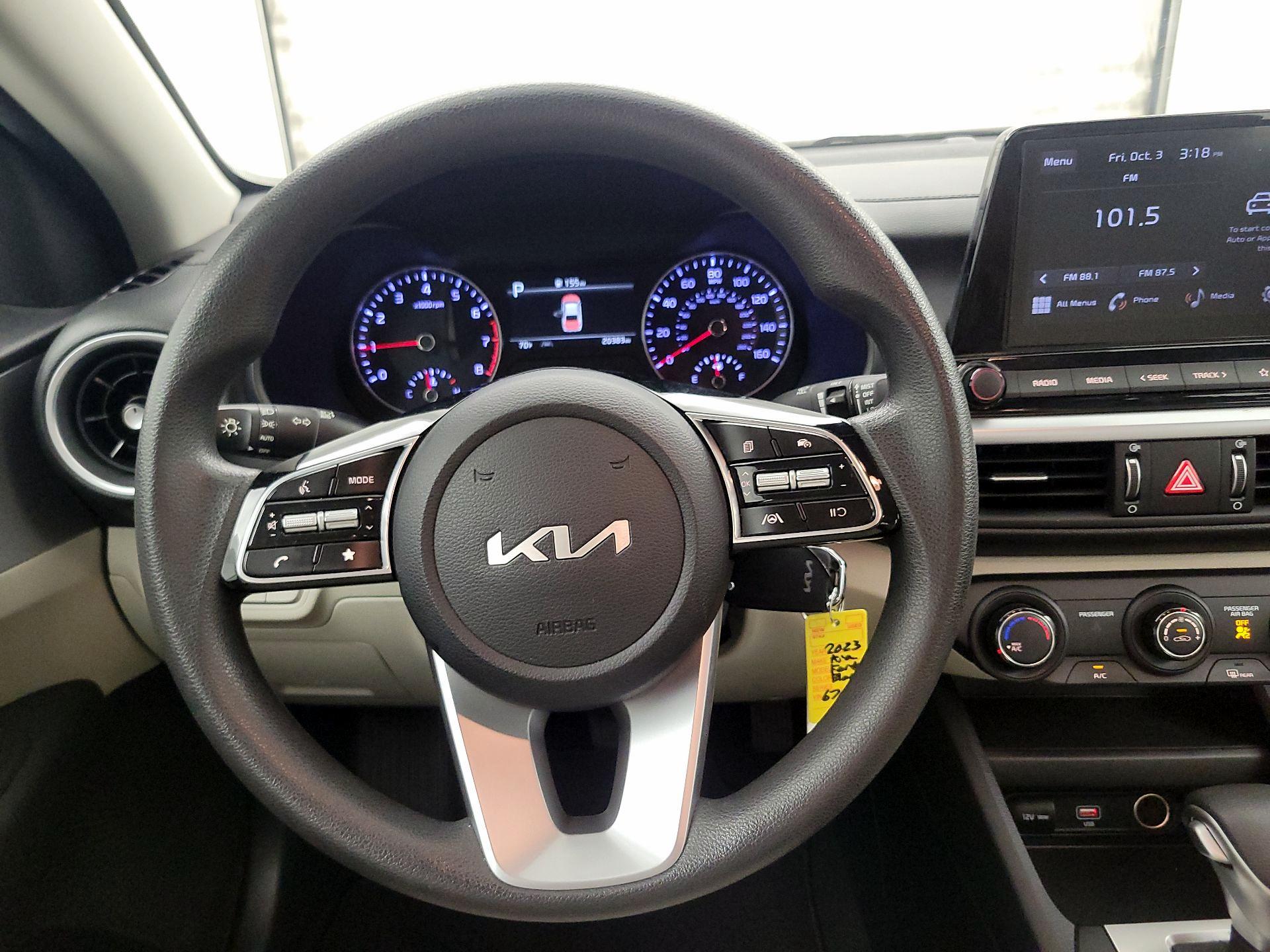 Thumbnail: 2023 Kia Forte - 10