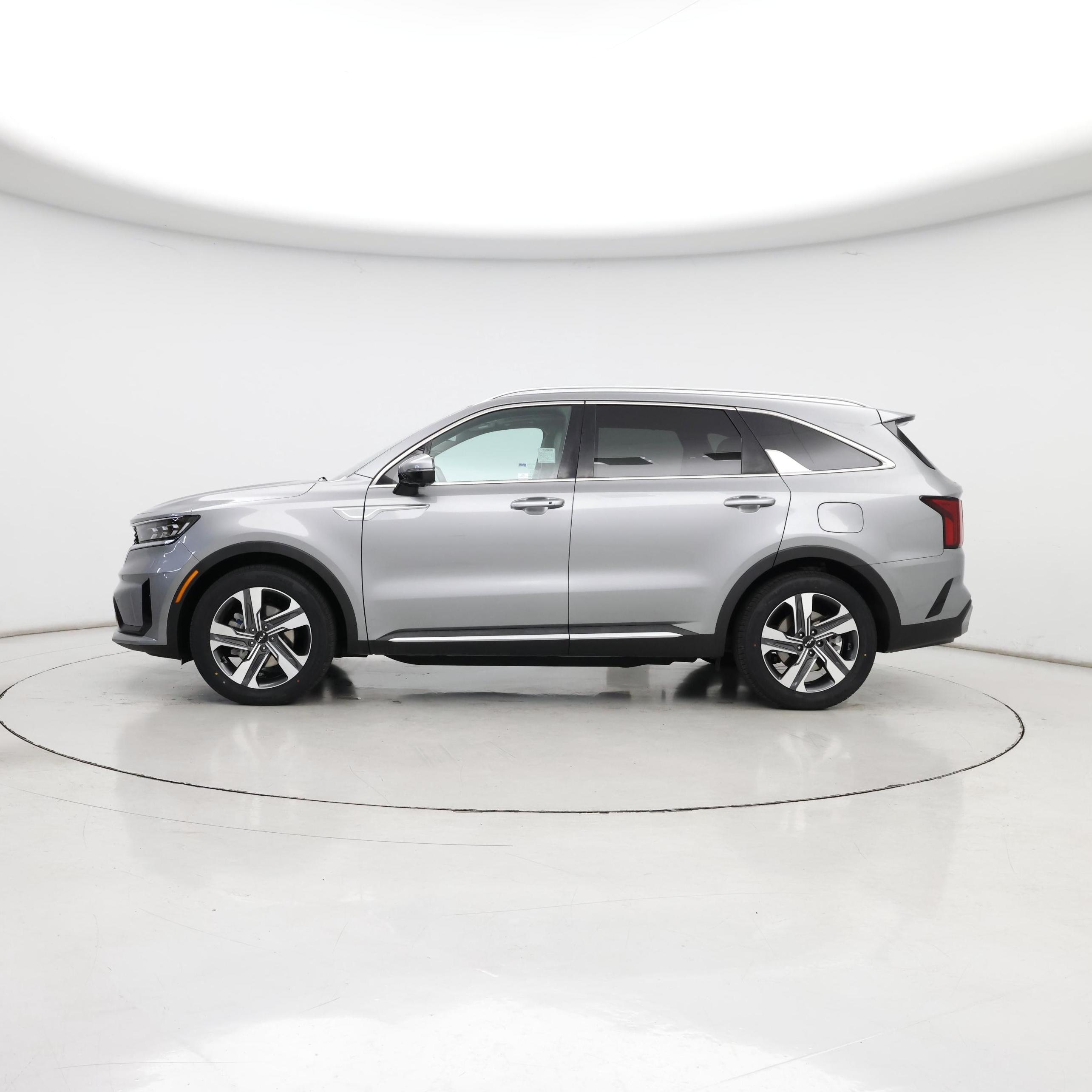 Thumbnail: 2023 Kia Sorento - 3
