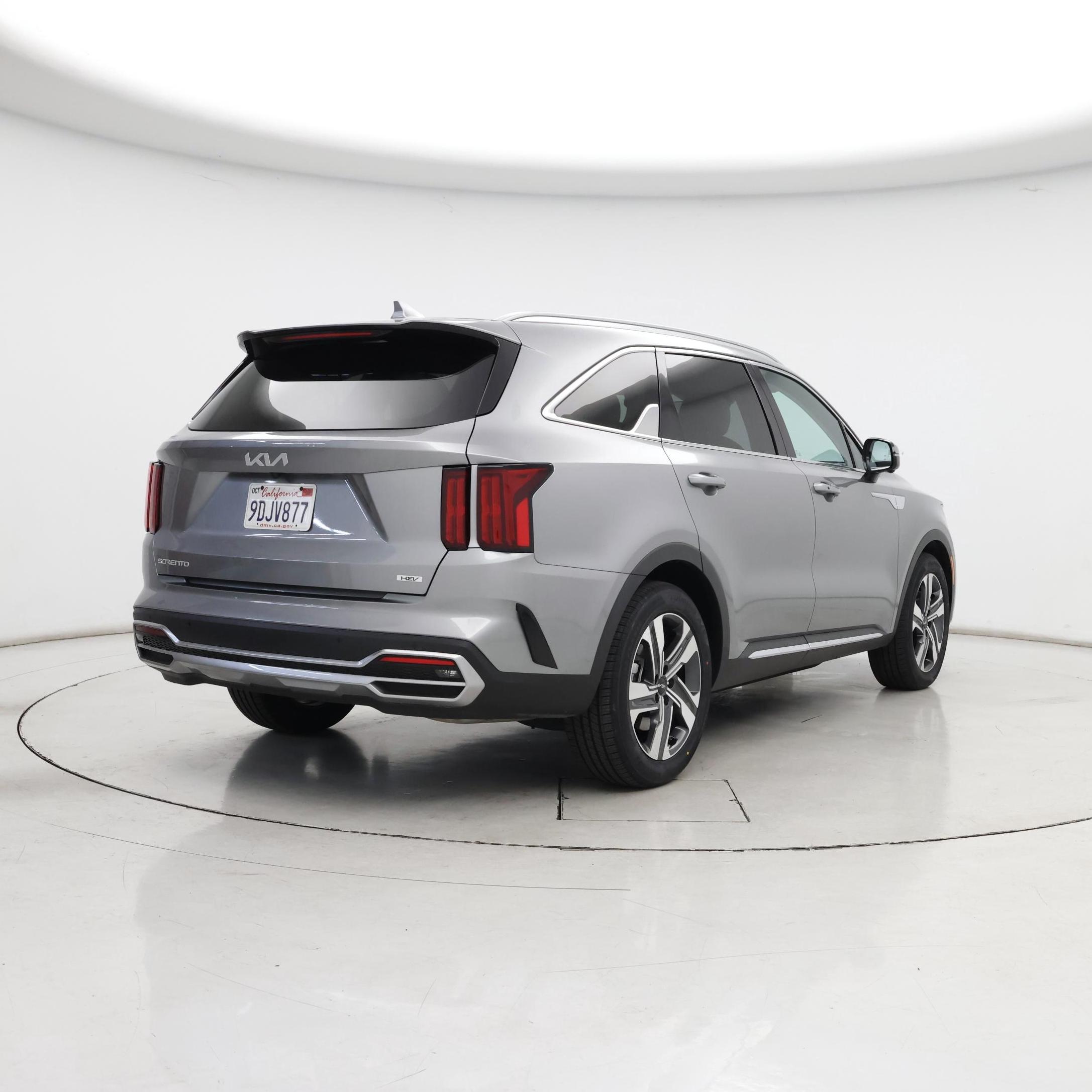 Thumbnail: 2023 Kia Sorento - 8