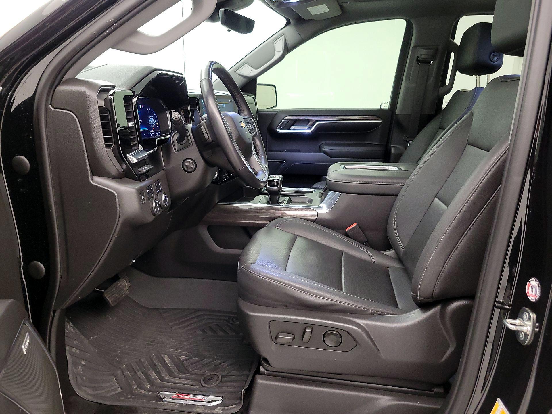 Thumbnail: 2022 Chevrolet Silverado 1500 - 11