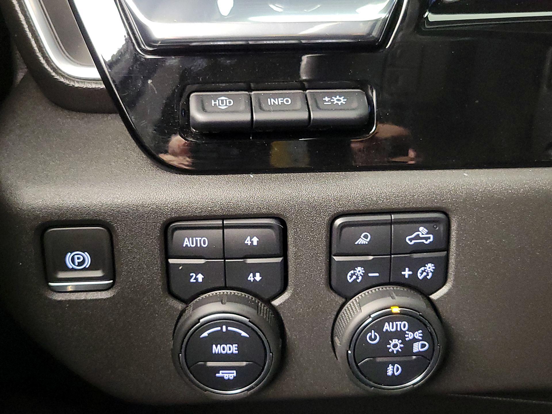 Thumbnail: 2022 Chevrolet Silverado 1500 - 13