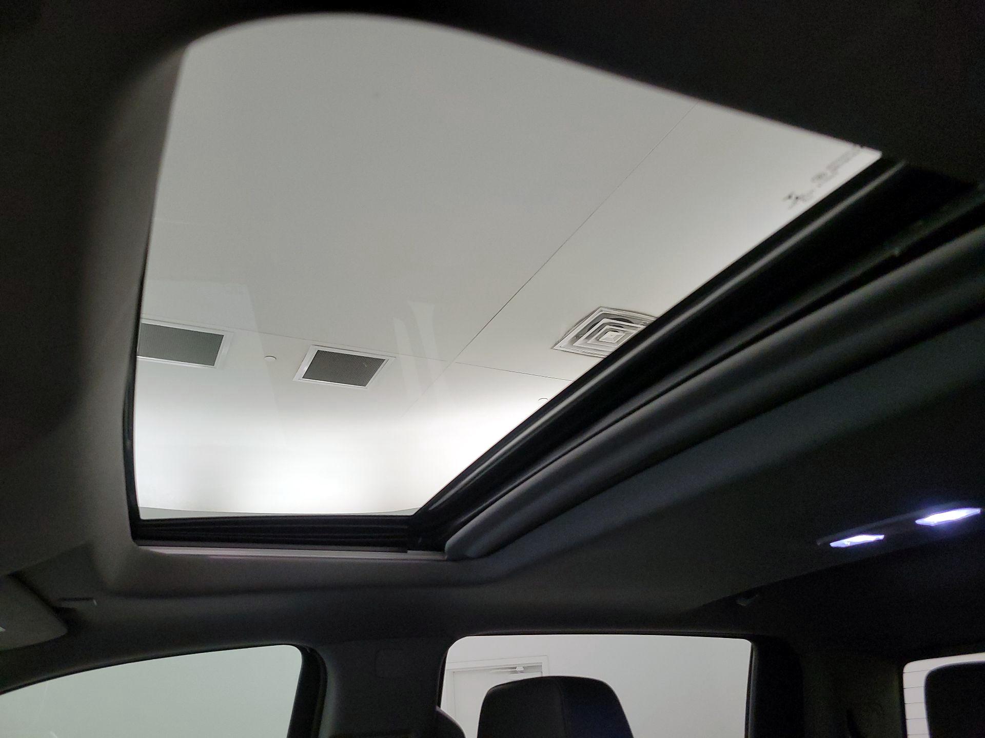 Thumbnail: 2022 Chevrolet Silverado 1500 - 19