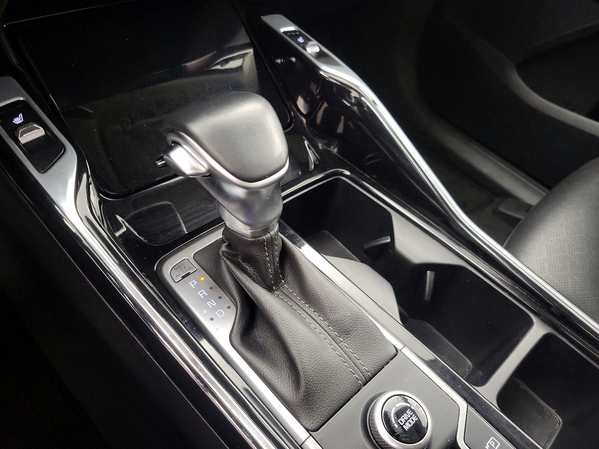 Thumbnail: 2023 Kia Sorento - 18