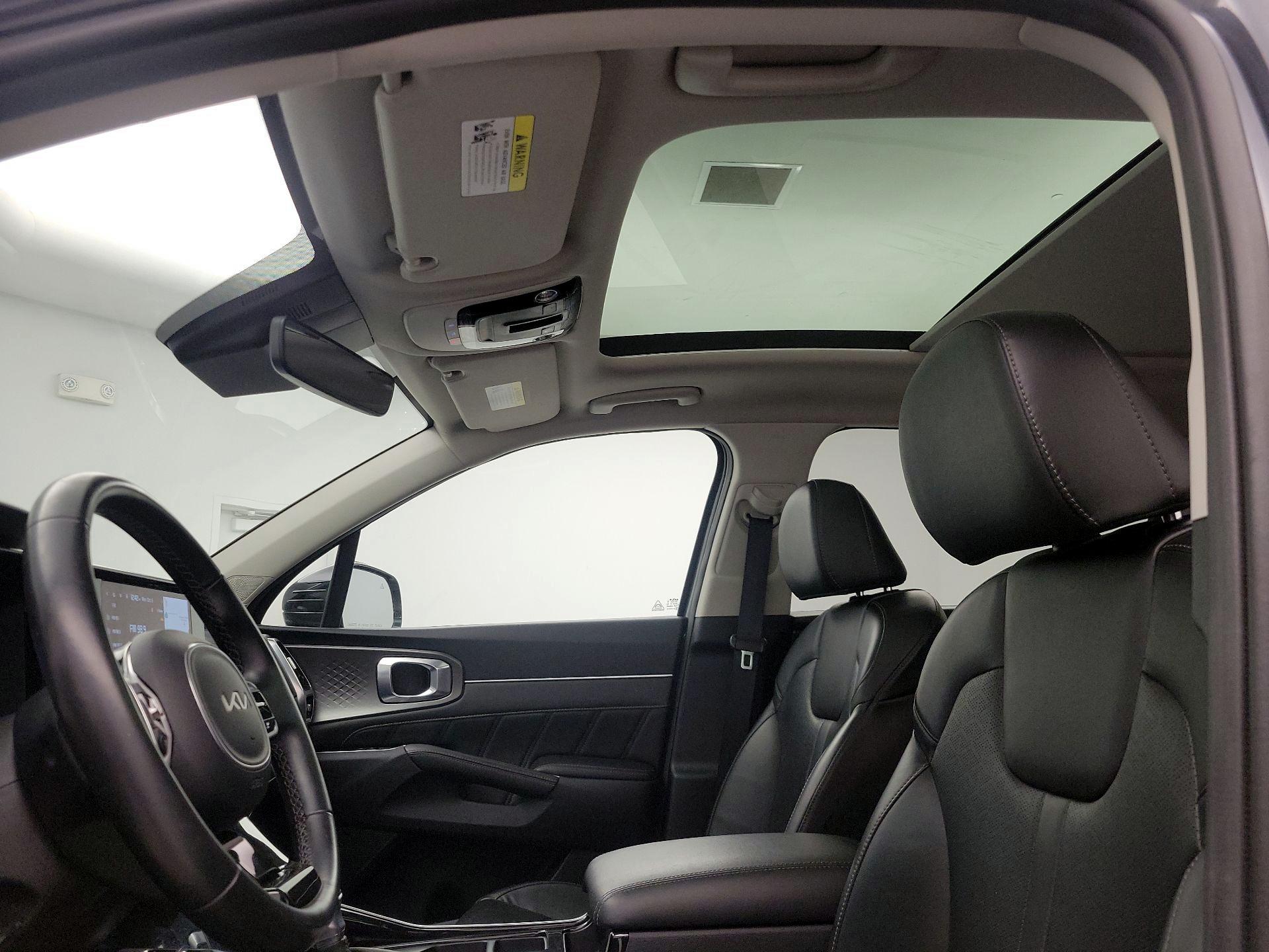 Thumbnail: 2023 Kia Sorento - 20