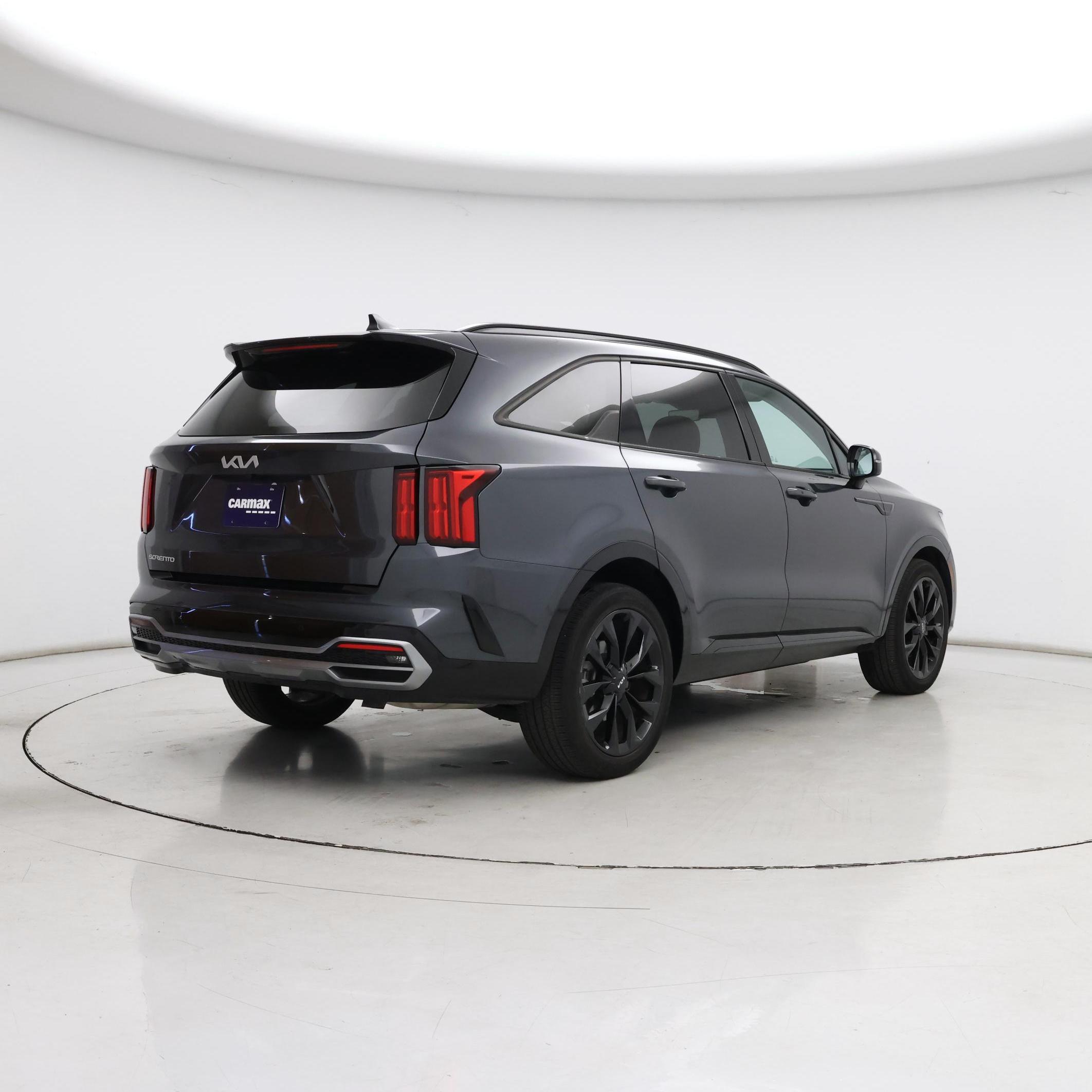 Thumbnail: 2023 Kia Sorento - 8