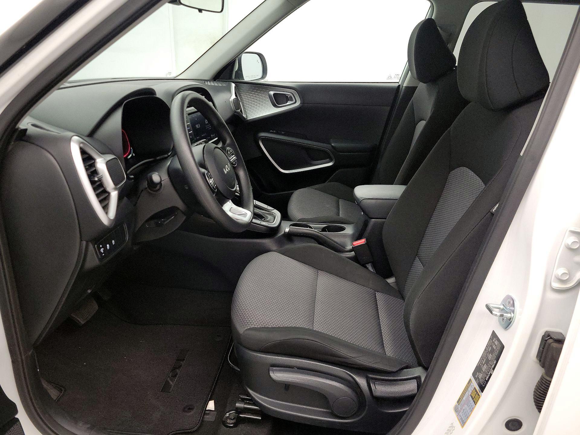 Thumbnail: 2023 Kia Soul - 11