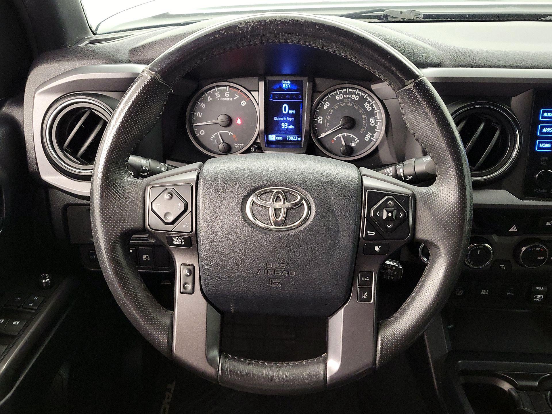 Thumbnail: 2018 Toyota Tacoma - 10