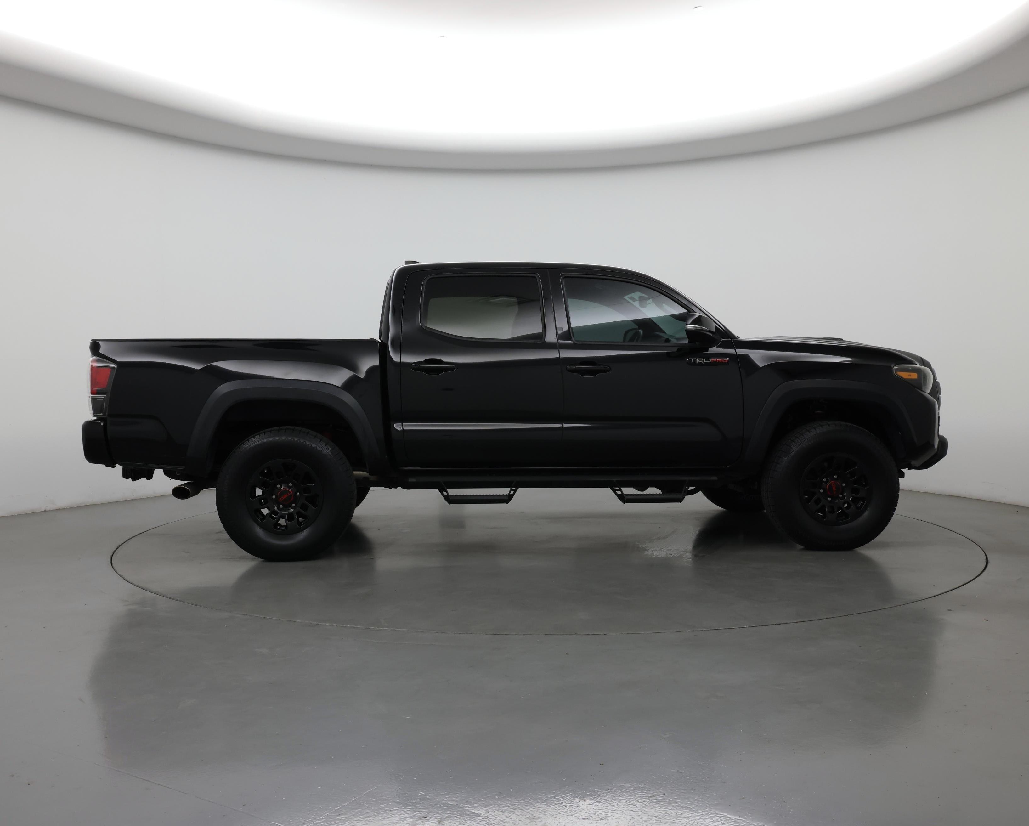 Thumbnail: 2018 Toyota Tacoma - 7