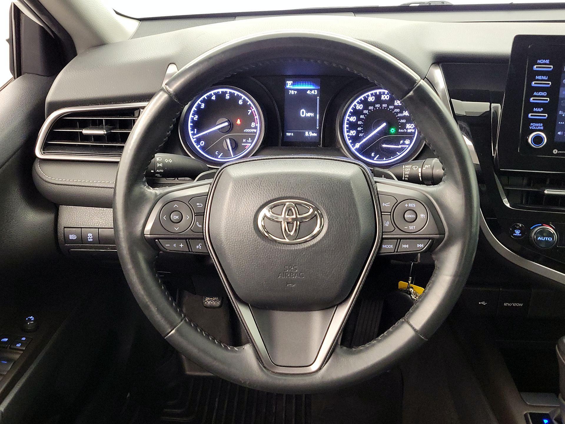 Thumbnail: 2023 Toyota Camry - 10