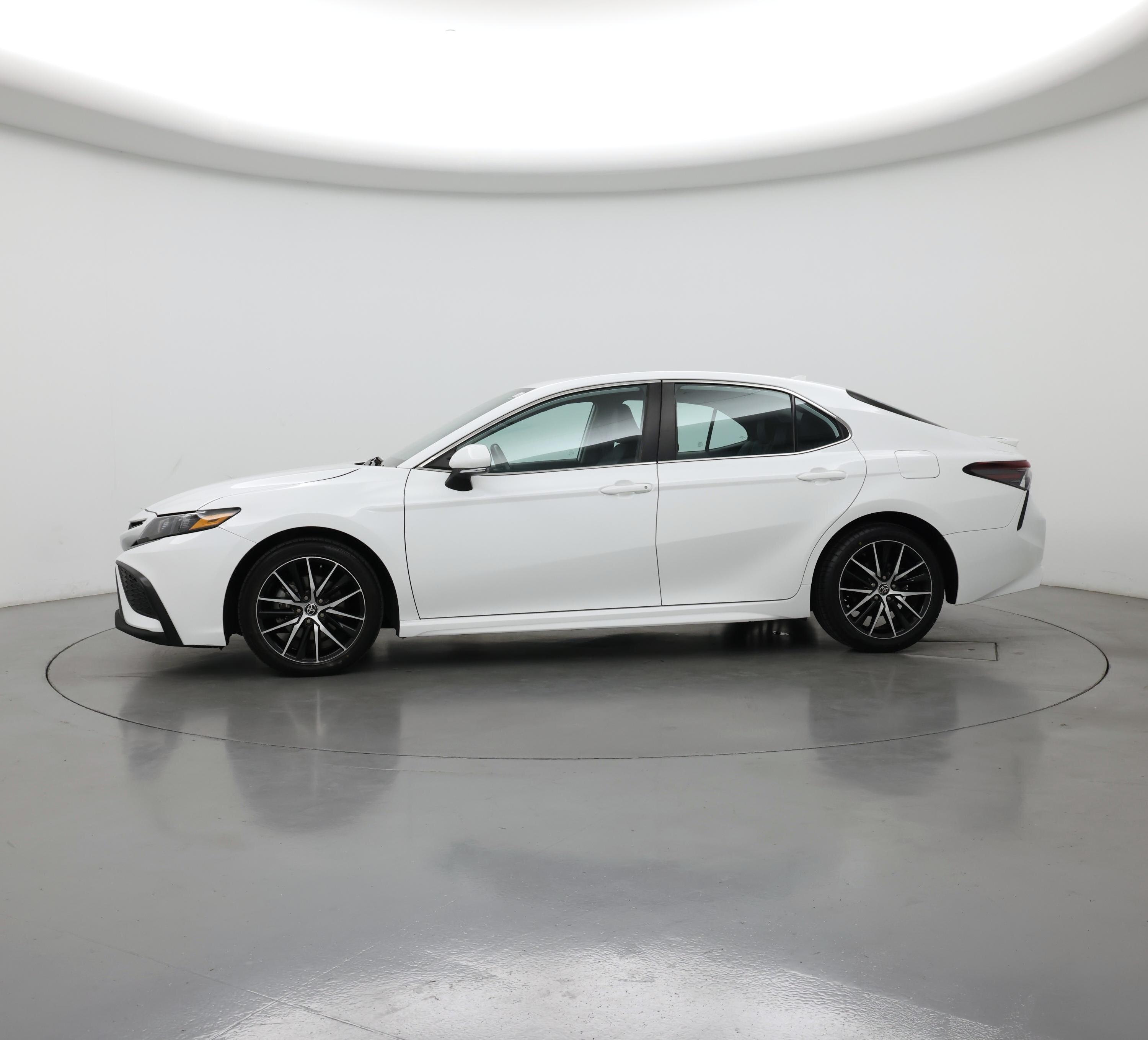 Thumbnail: 2023 Toyota Camry - 3