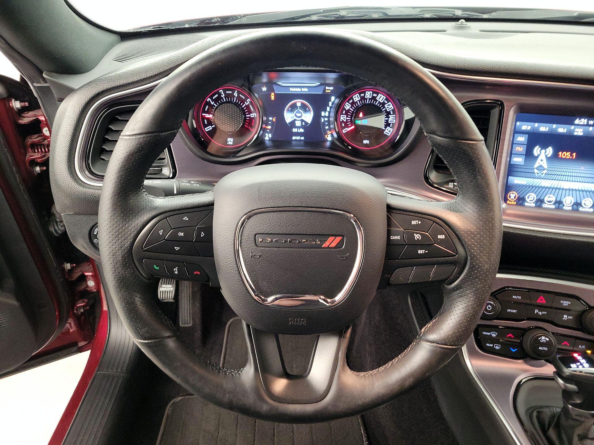 Thumbnail: 2017 Dodge Challenger - 10