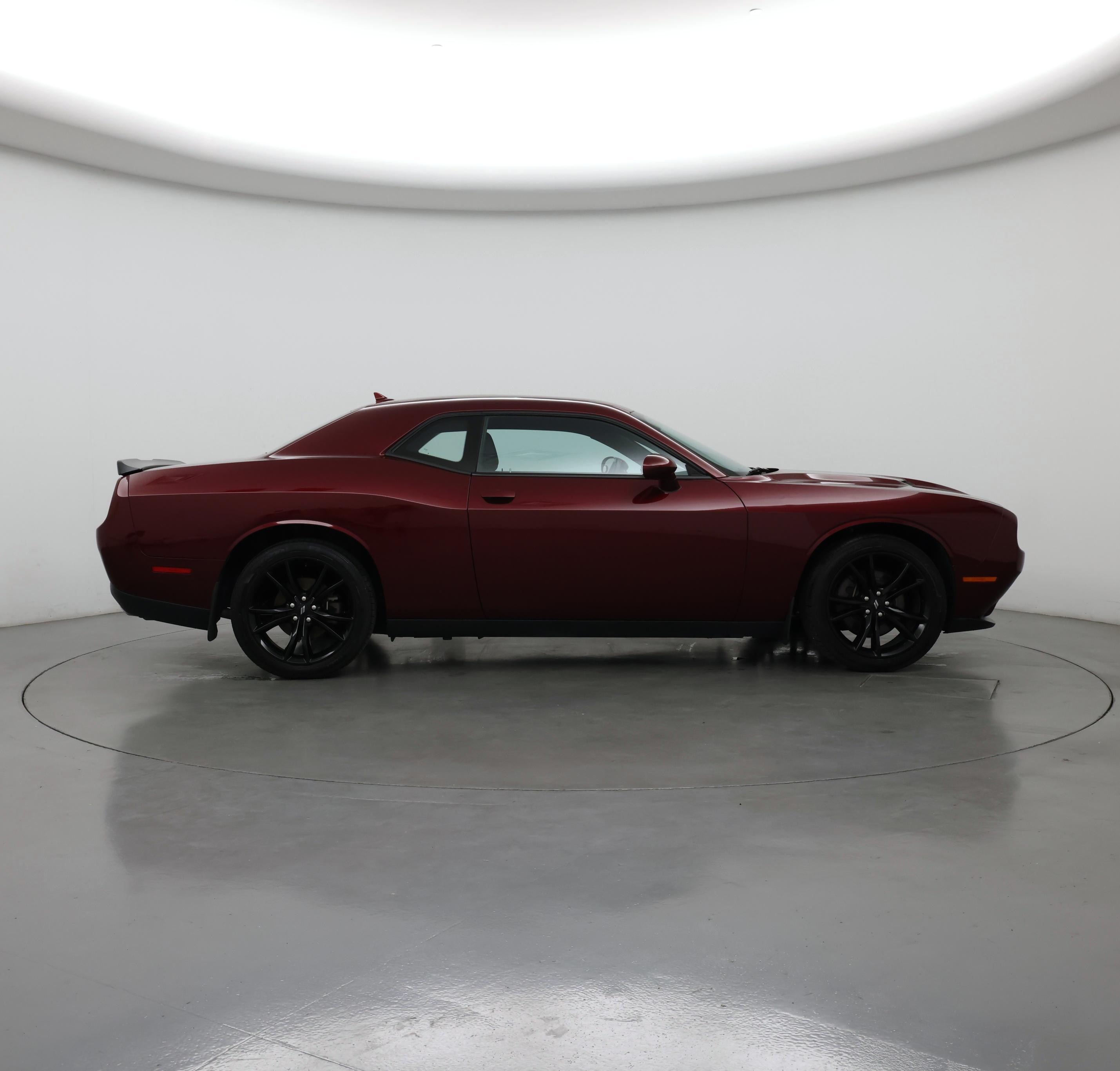 Thumbnail: 2017 Dodge Challenger - 7