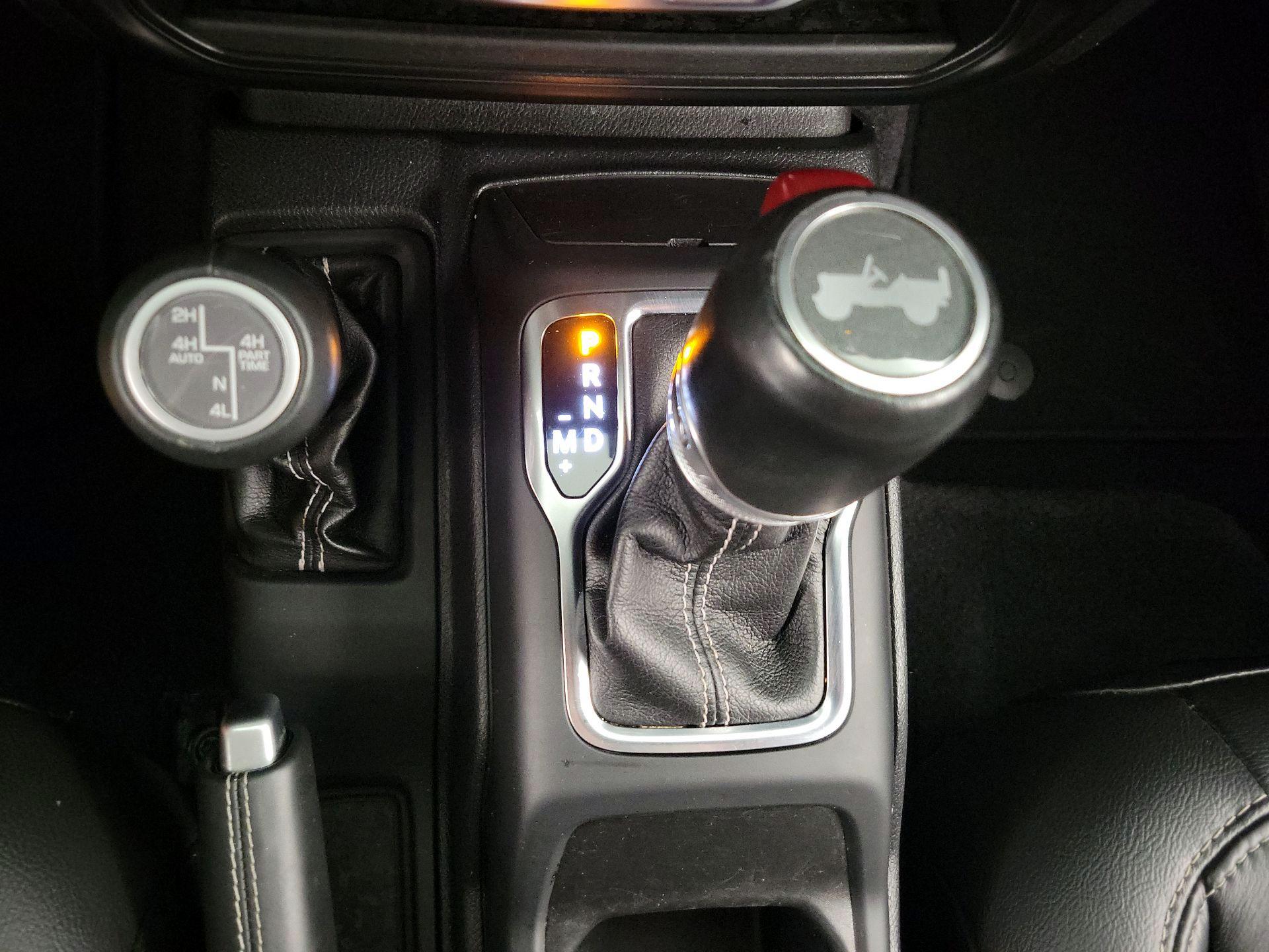 Thumbnail: 2021 Jeep Wrangler - 18