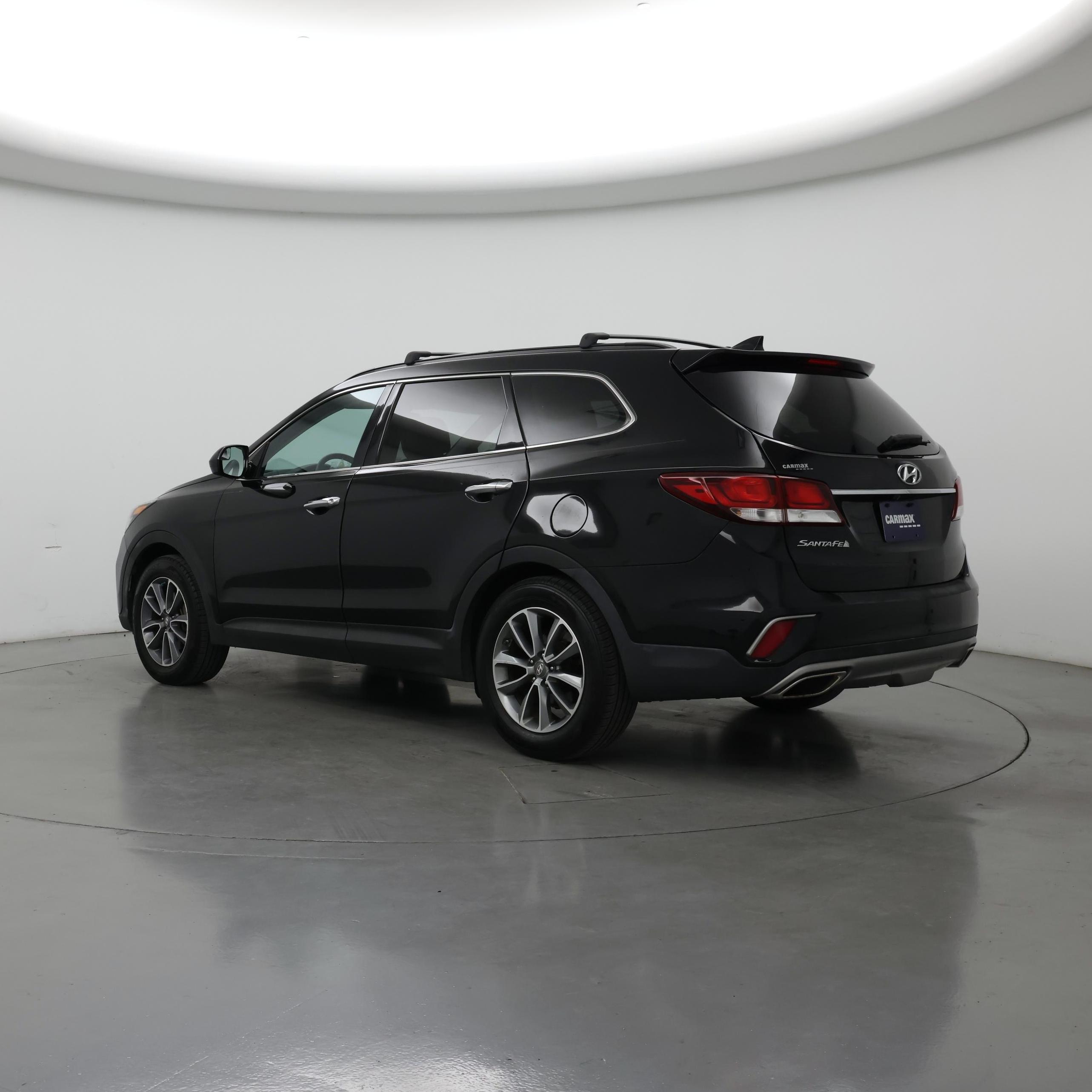 Thumbnail: 2017 Hyundai Santa Fe - 2